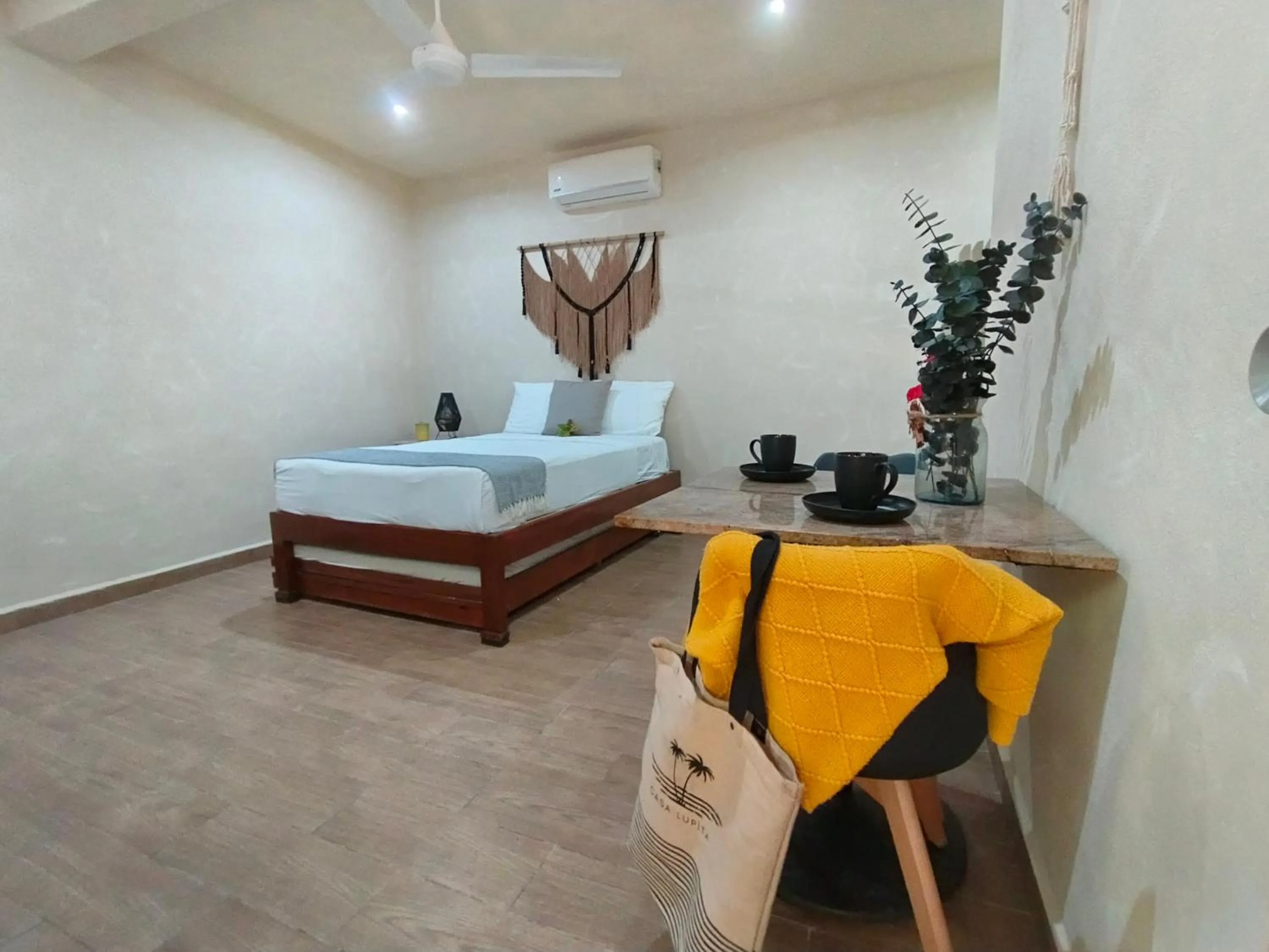 Photo of the whole room, Bed in Casa Lupita