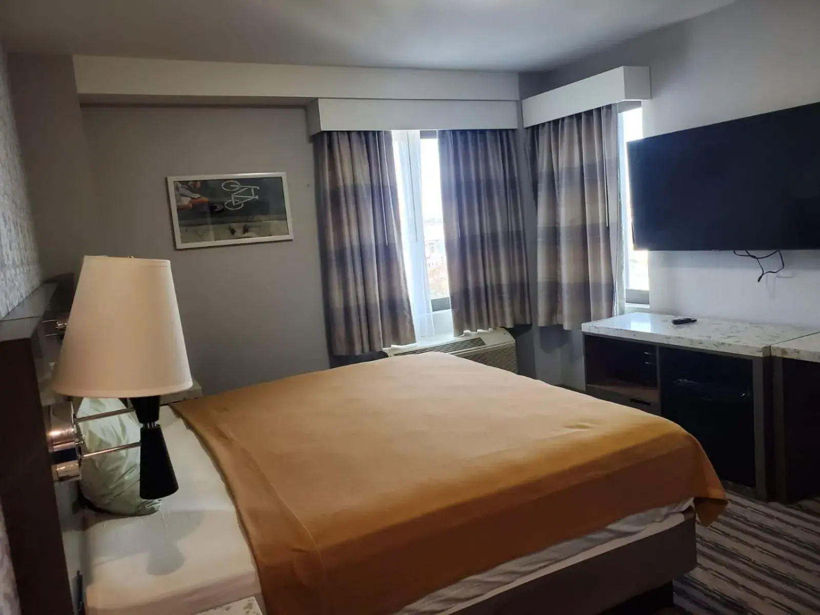King Room - Disability Access in The Essence Hotel at JFK King Room - Disability Access in The Essence Hotel at JFK