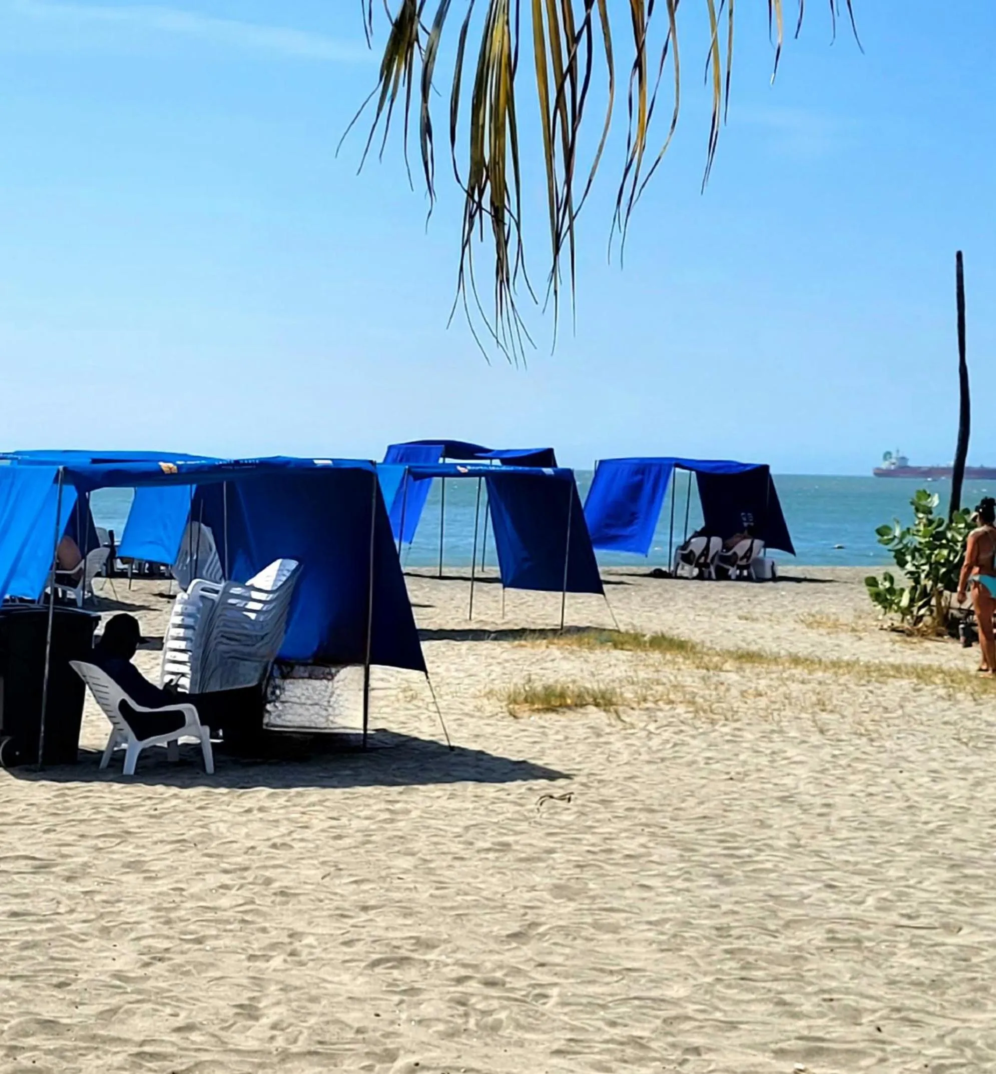Beach in Hotel Porto Horizonte suite 1426