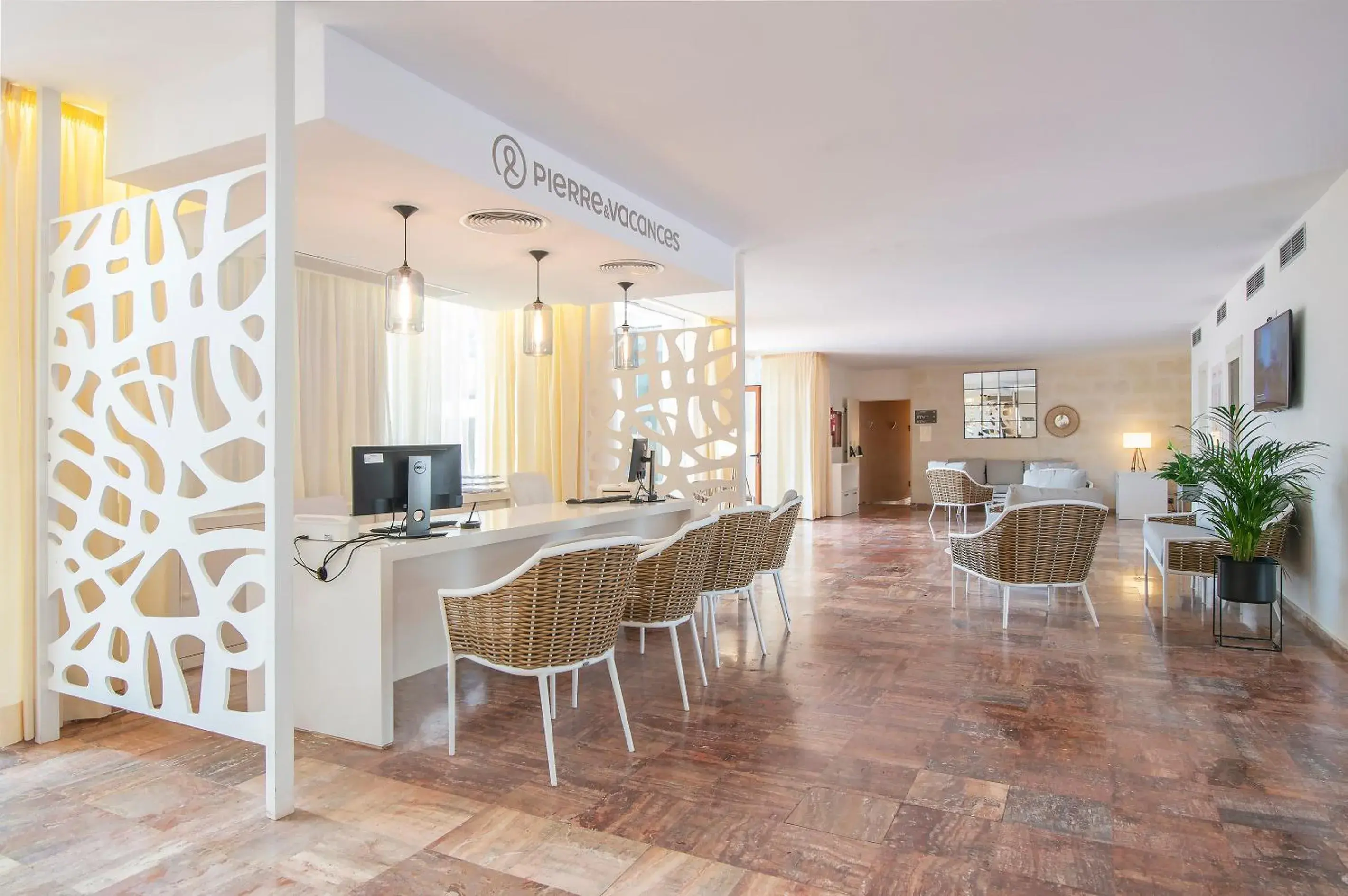 Lobby or reception in Hotel Menorca Binibeca - Adults Recommended - by Pierre & Vacances Premium Lobby or reception in Hotel Menorca Binibeca - Adults Recommended - by Pierre & Vacances Premium