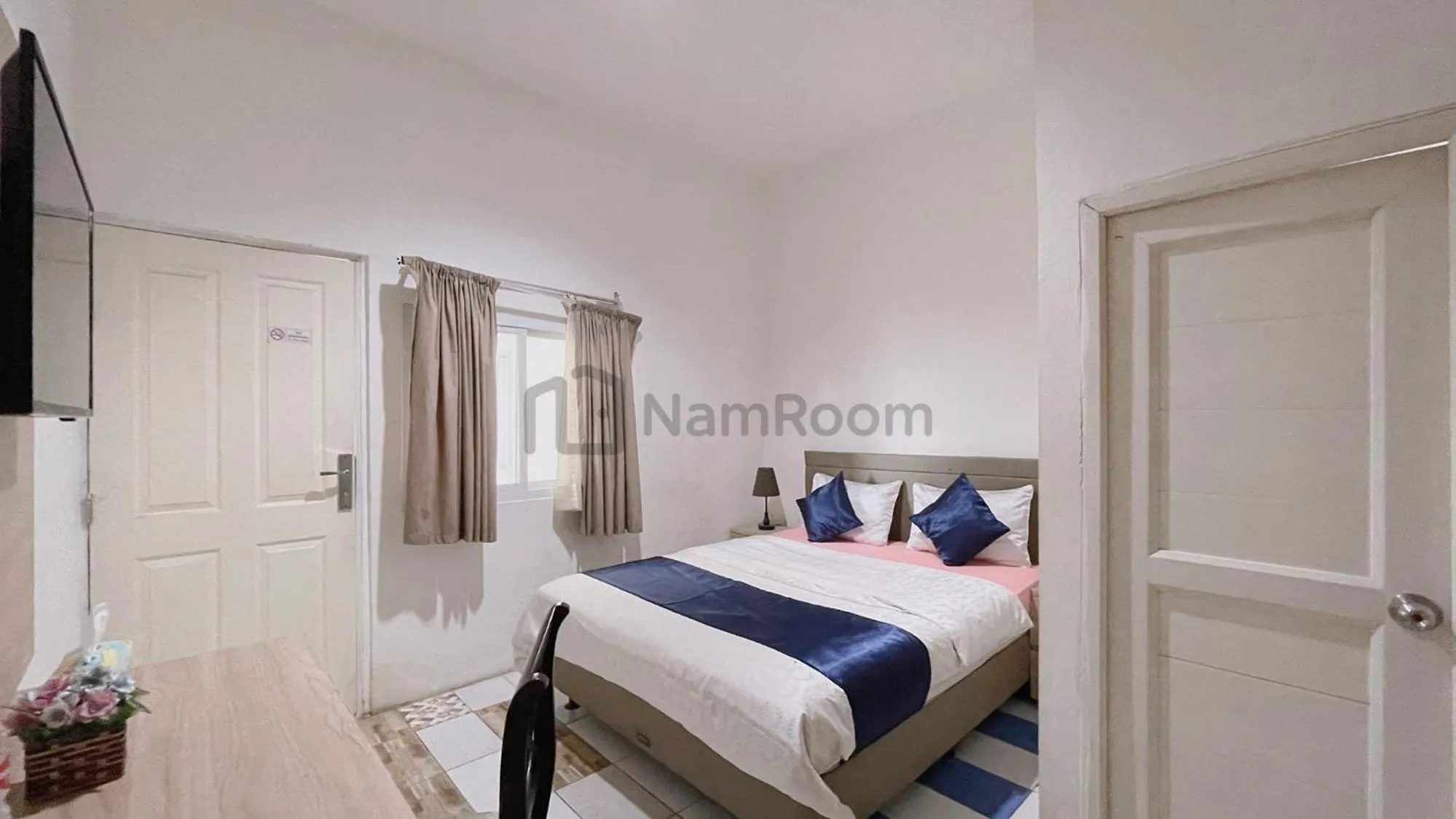 Bed in Koen Panorama by NamRoom