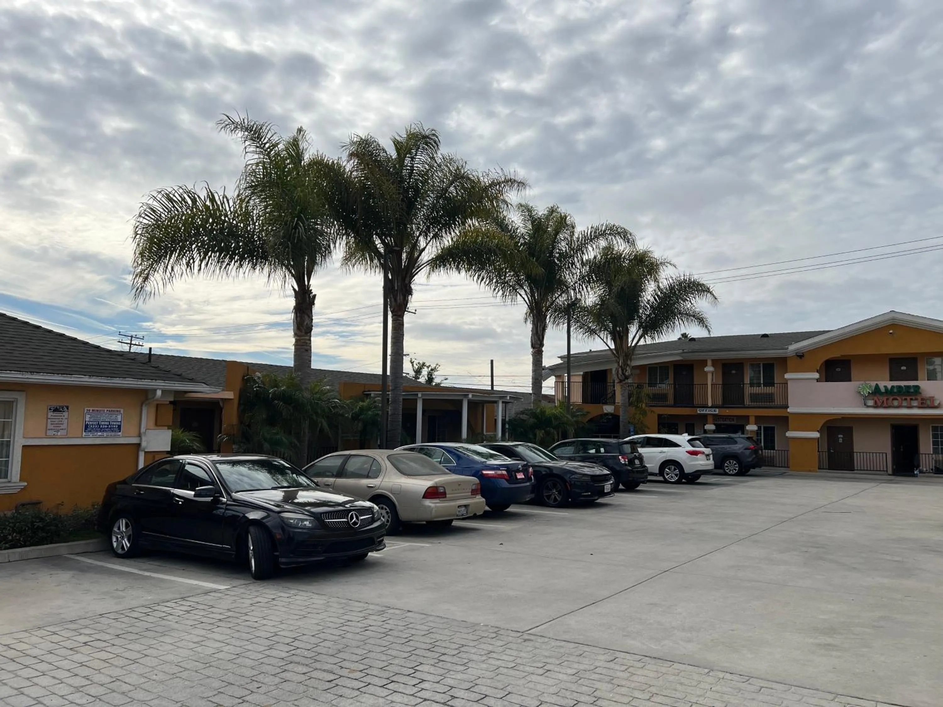 Parking in Amber Motel