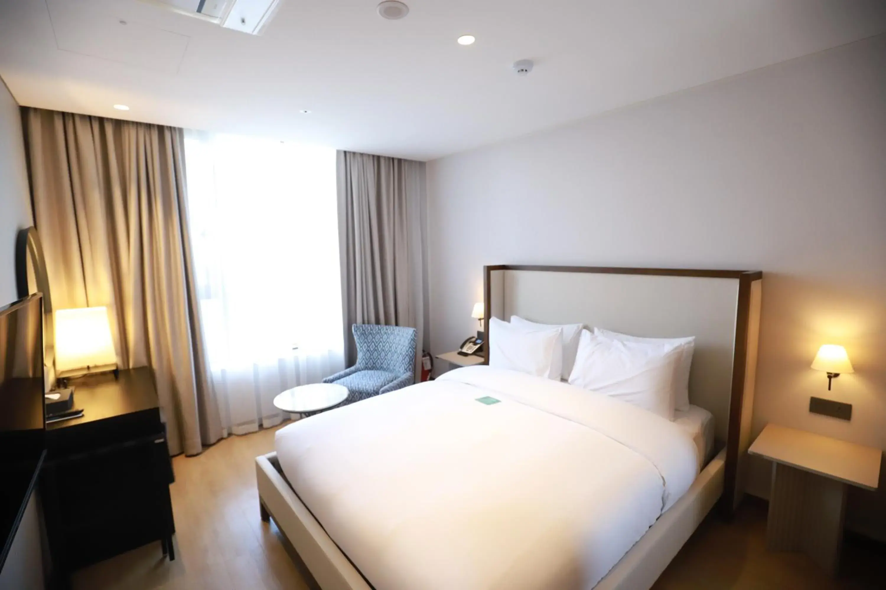 Bed in The May Hotel Bed in The May Hotel