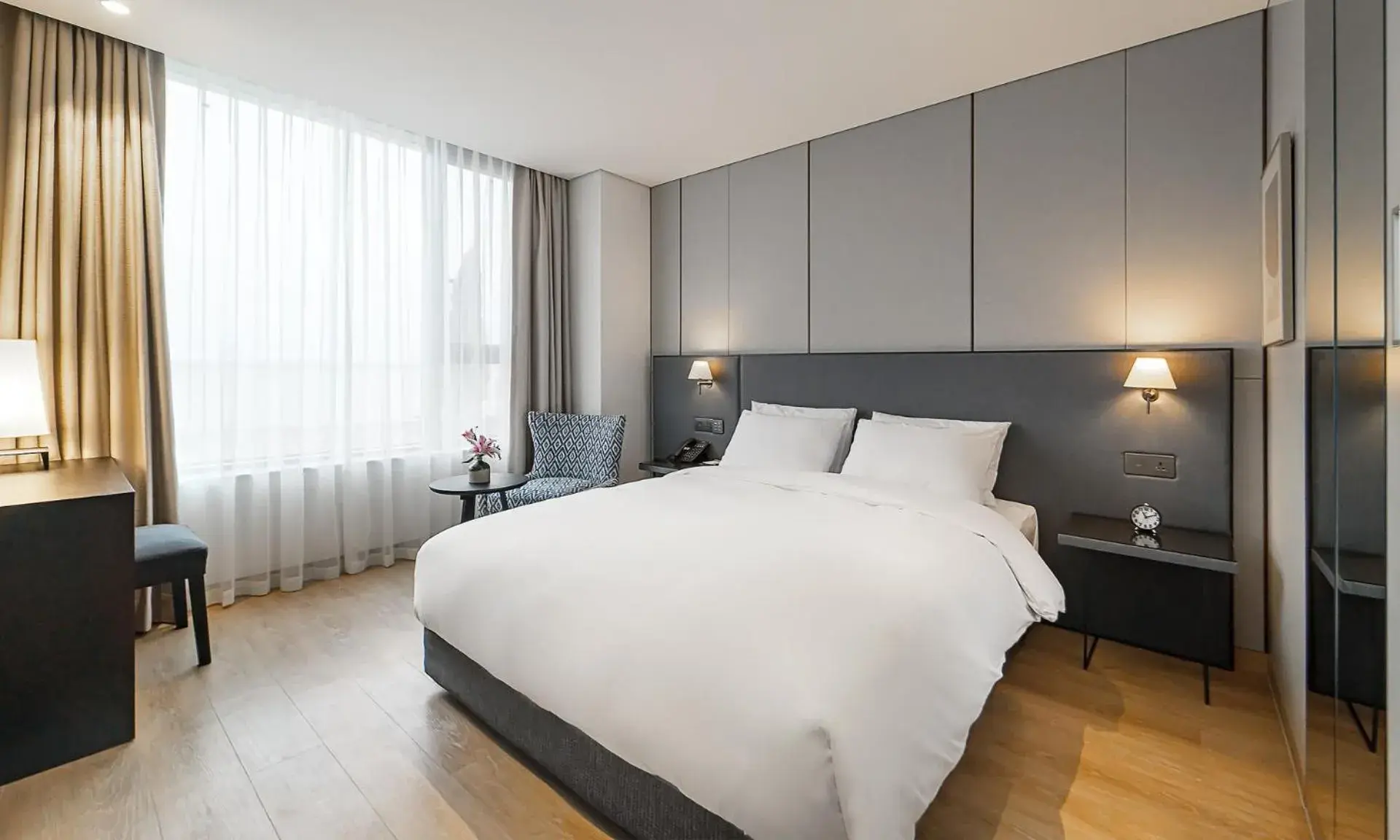 Bed in The May Hotel Bed in The May Hotel