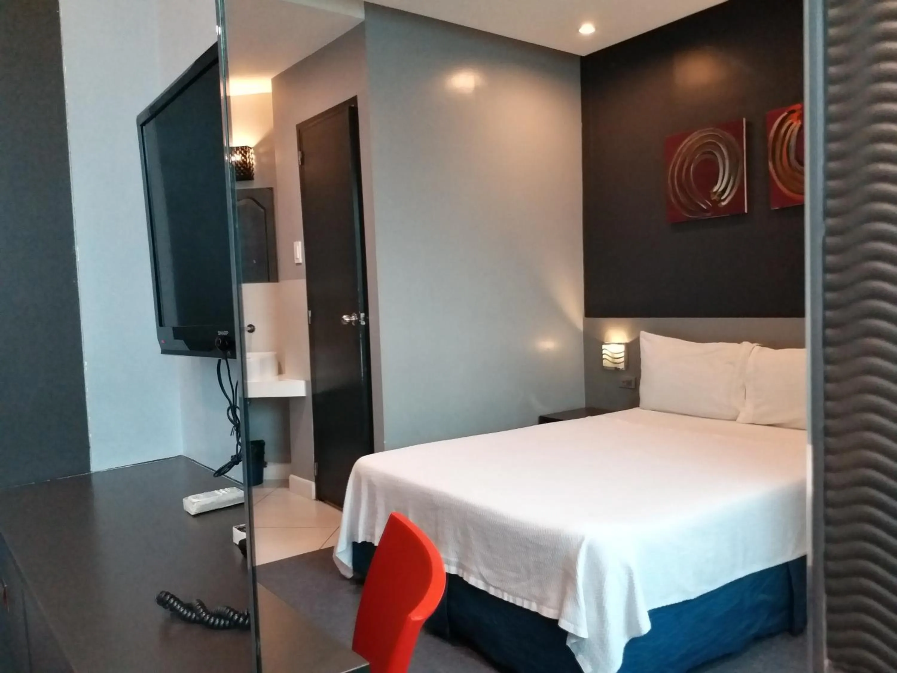 Bed in Leez Inn Malate