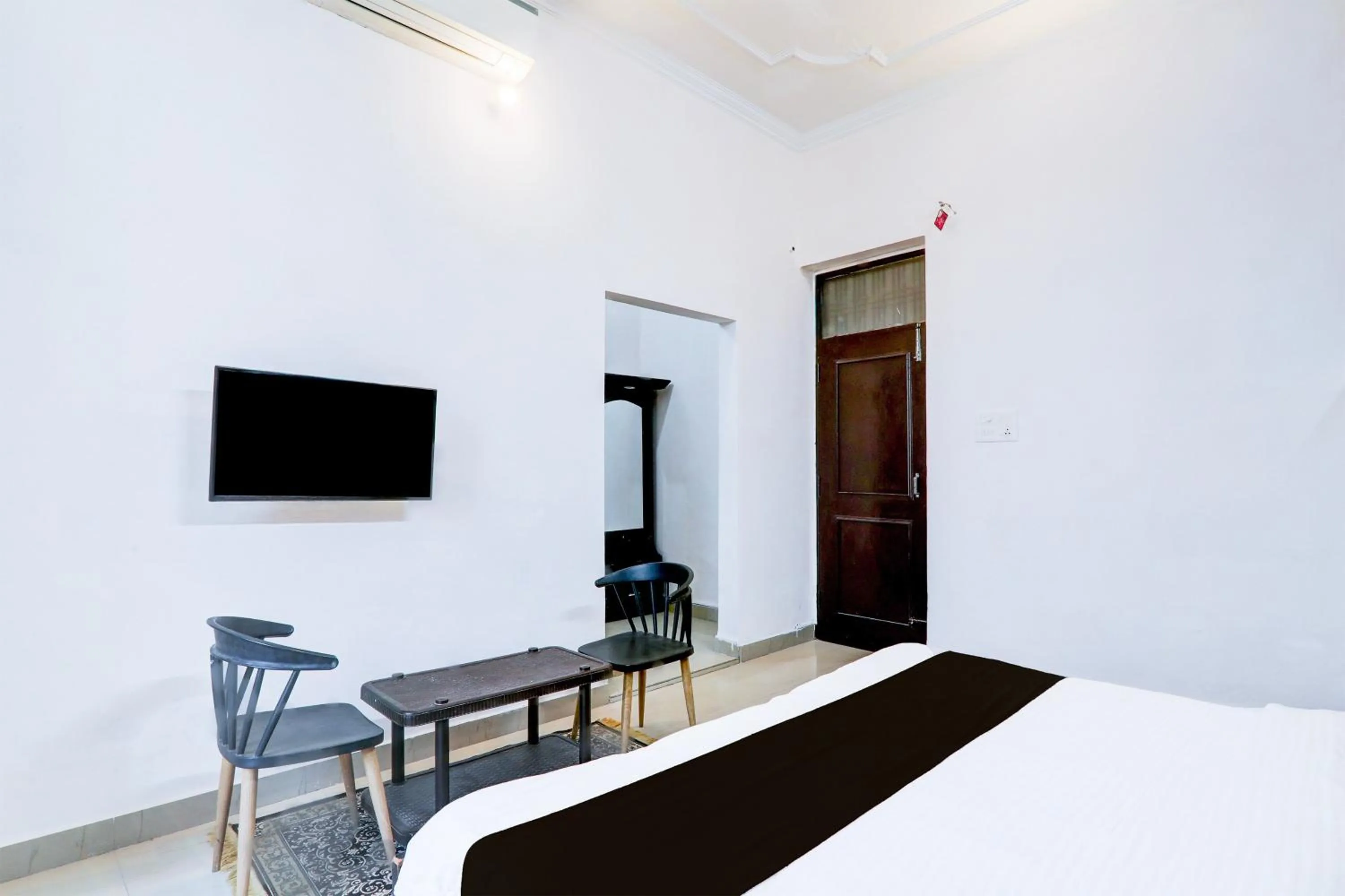 Bedroom, Bed in Hotel O IIDM ECO CENTRE