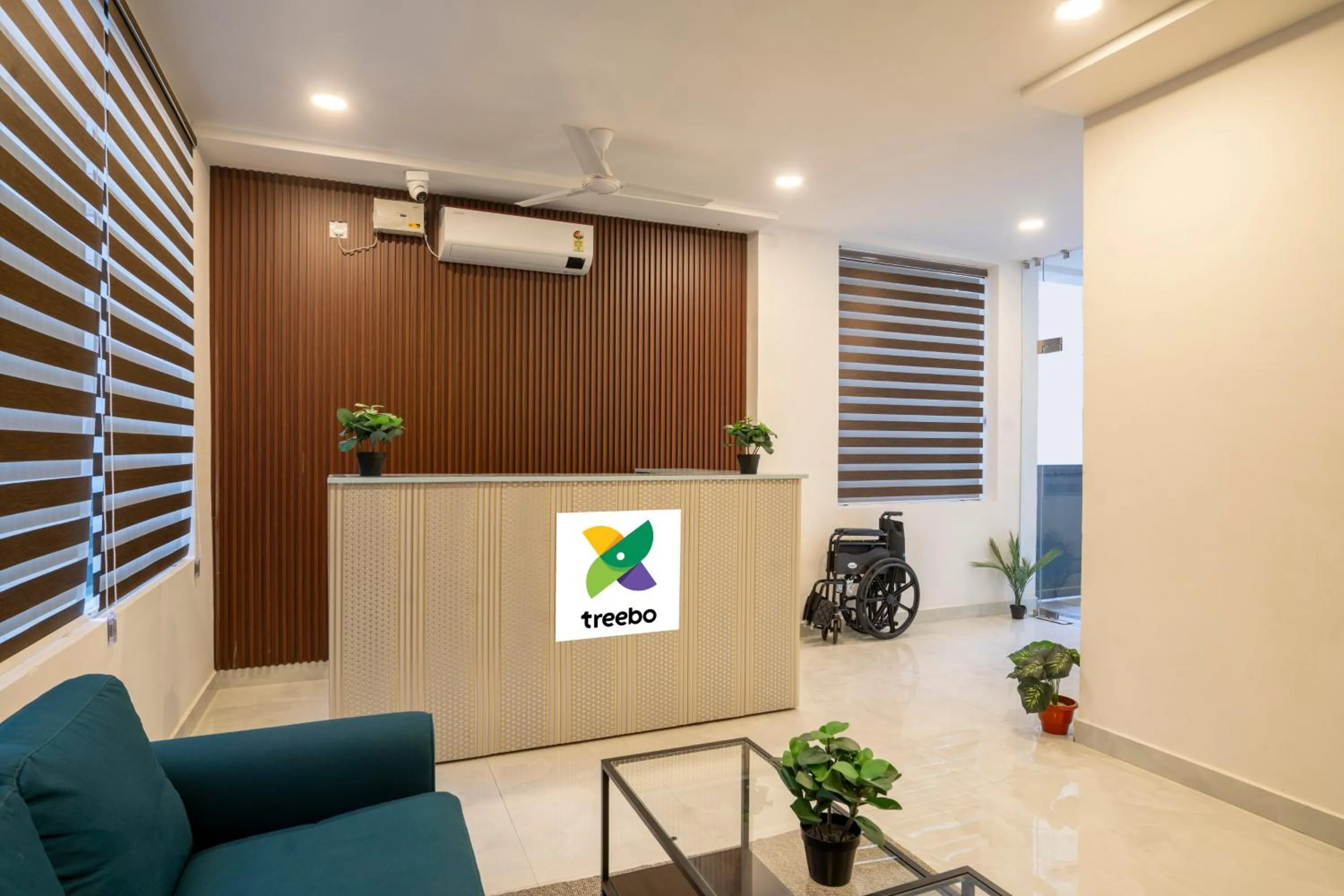 Lobby or reception in Treebo De Alphabet Gachibowli