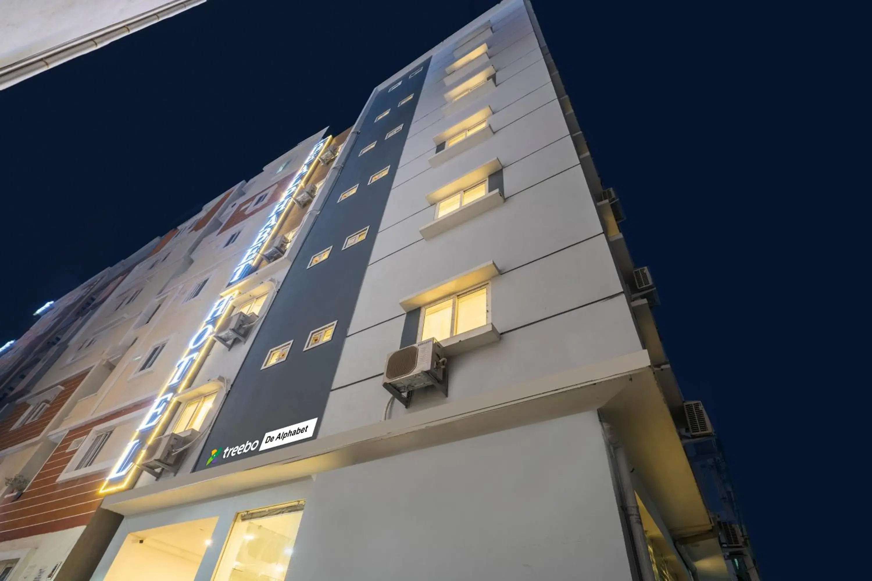 Property building in Treebo De Alphabet Gachibowli Property building in Treebo De Alphabet Gachibowli