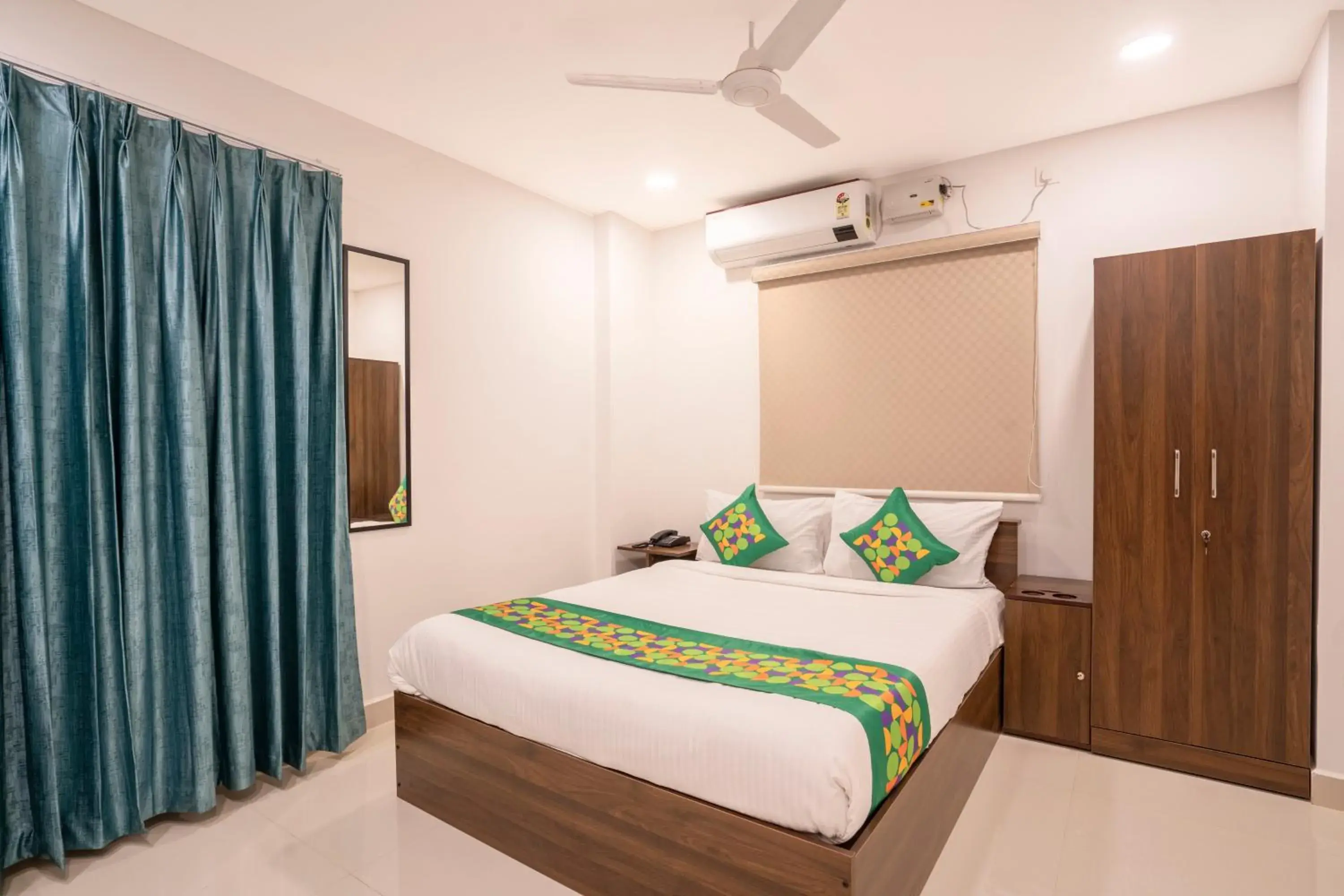 Standard Double Room - single occupancy in Treebo De Alphabet Gachibowli Standard Double Room - single occupancy in Treebo De Alphabet Gachibowli