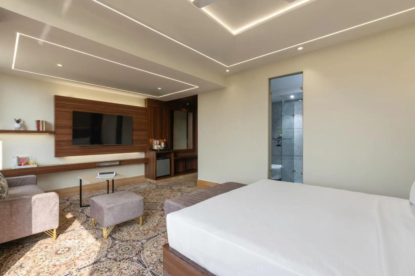 Clarks Inn Suites Agra Near Tajmahal