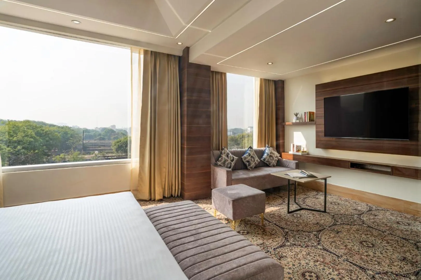 Bedroom in Clarks Inn Suites Agra Near Tajmahal