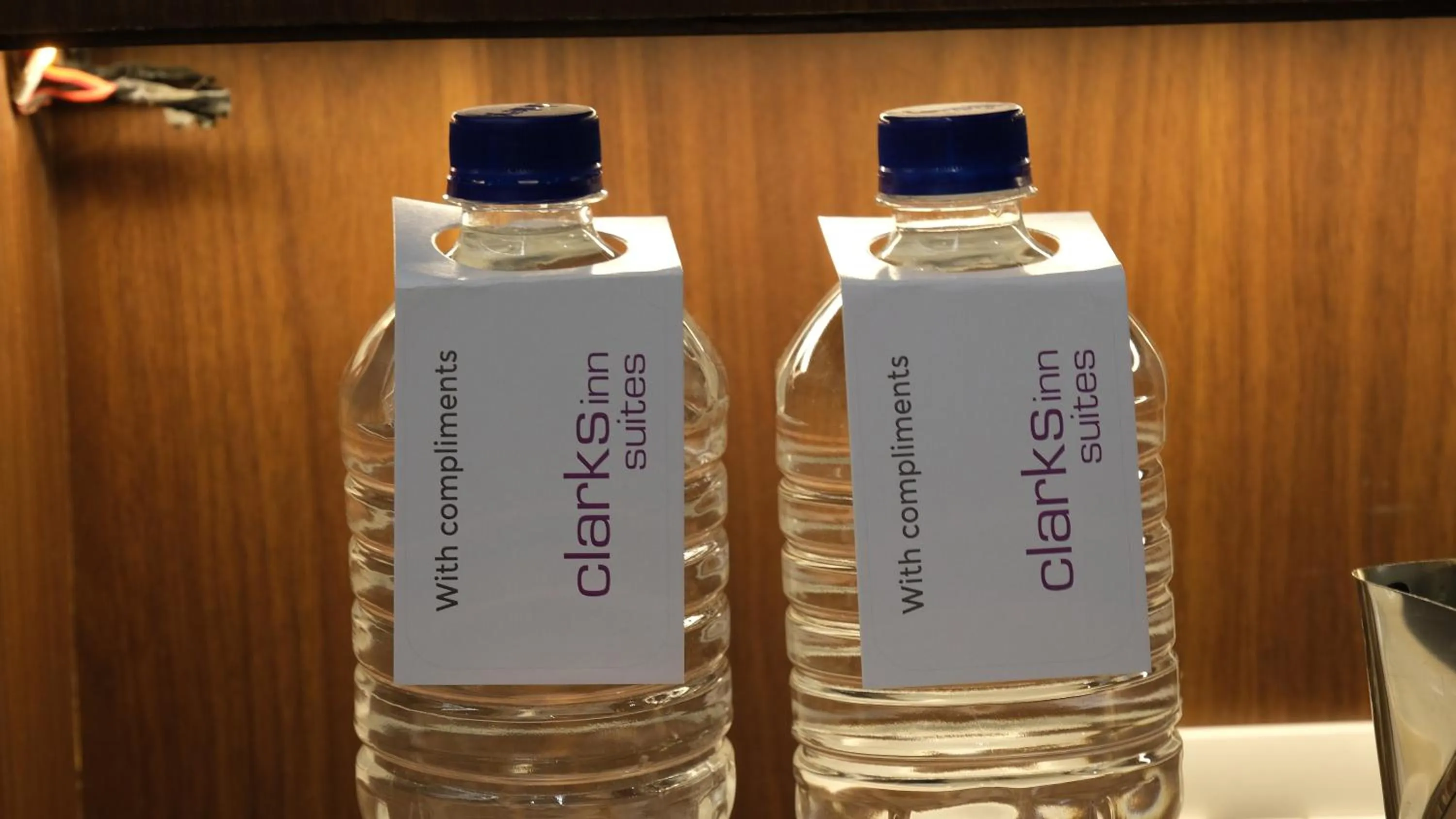 Clarks Inn Suites Agra Near Tajmahal