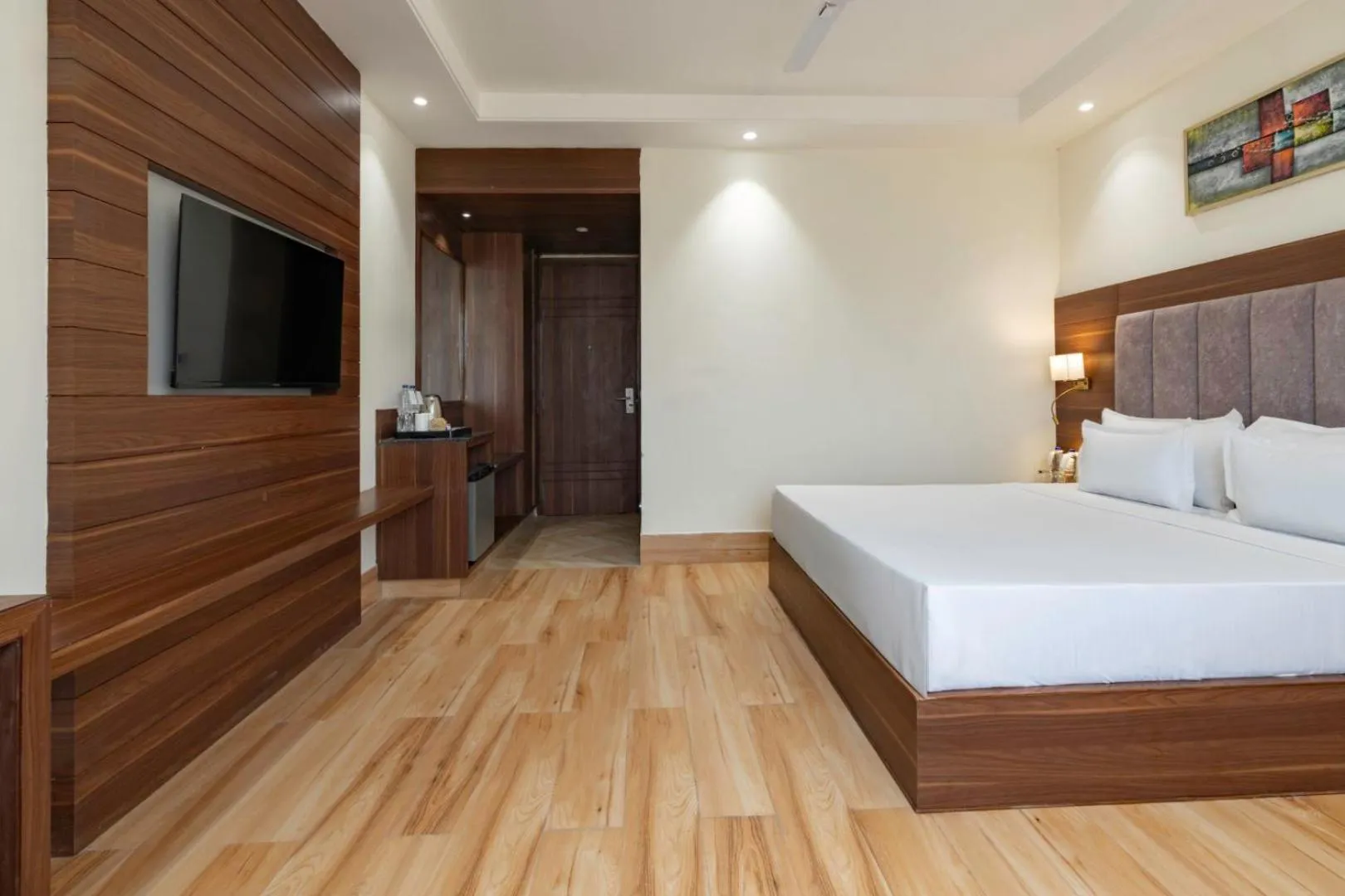 Bedroom in Clarks Inn Suites Agra Near Tajmahal