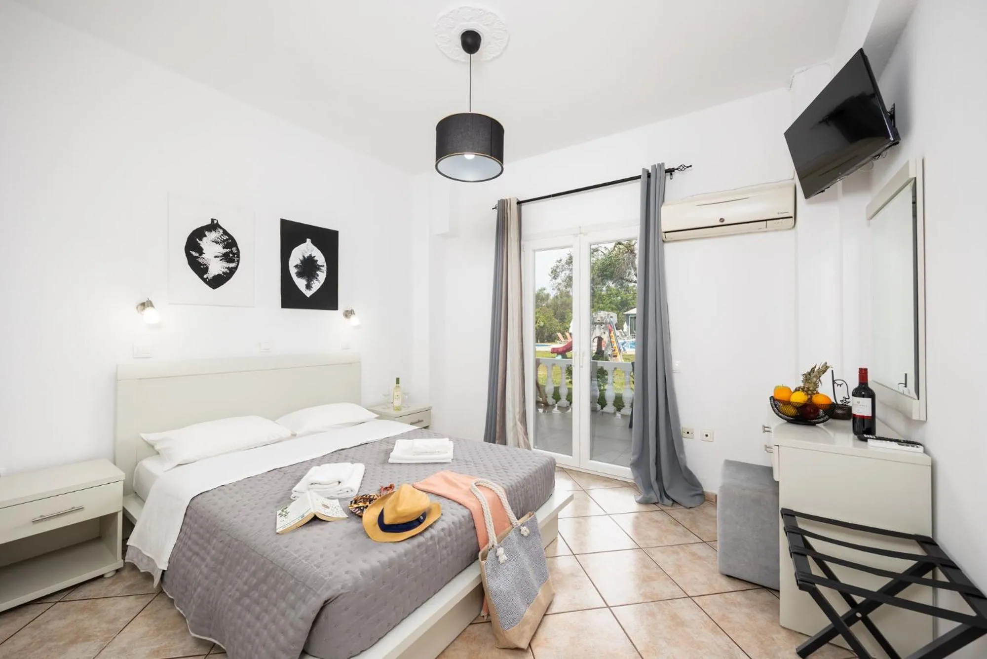 Bed in Kosmas Apartments
