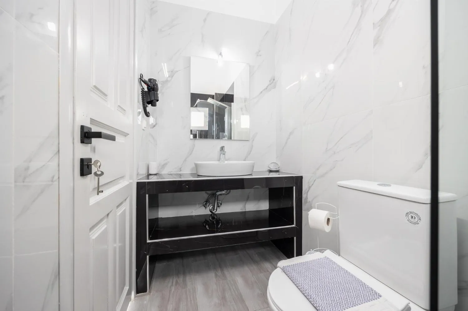Bathroom in Kosmas Apartments