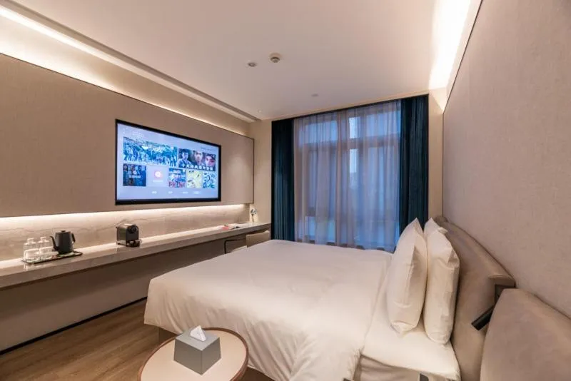 TV and multimedia, Bed in Orange crystal Shanghai Lujiazui Expo Center