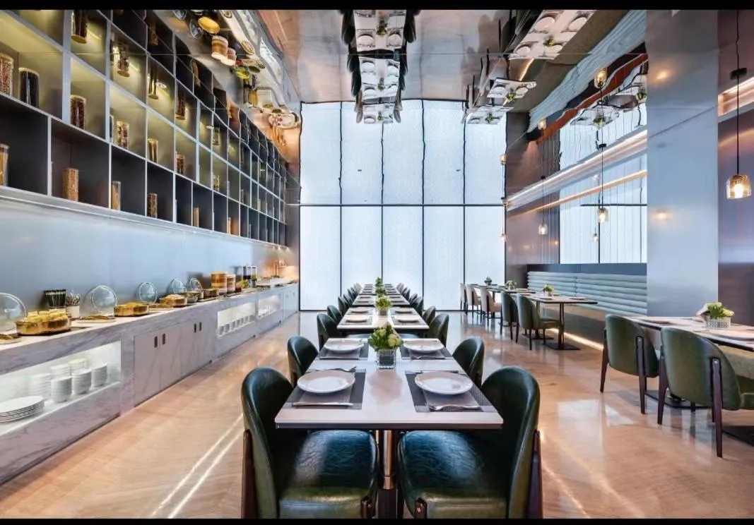 Restaurant/places to eat in Orange crystal Shanghai Lujiazui Expo Center