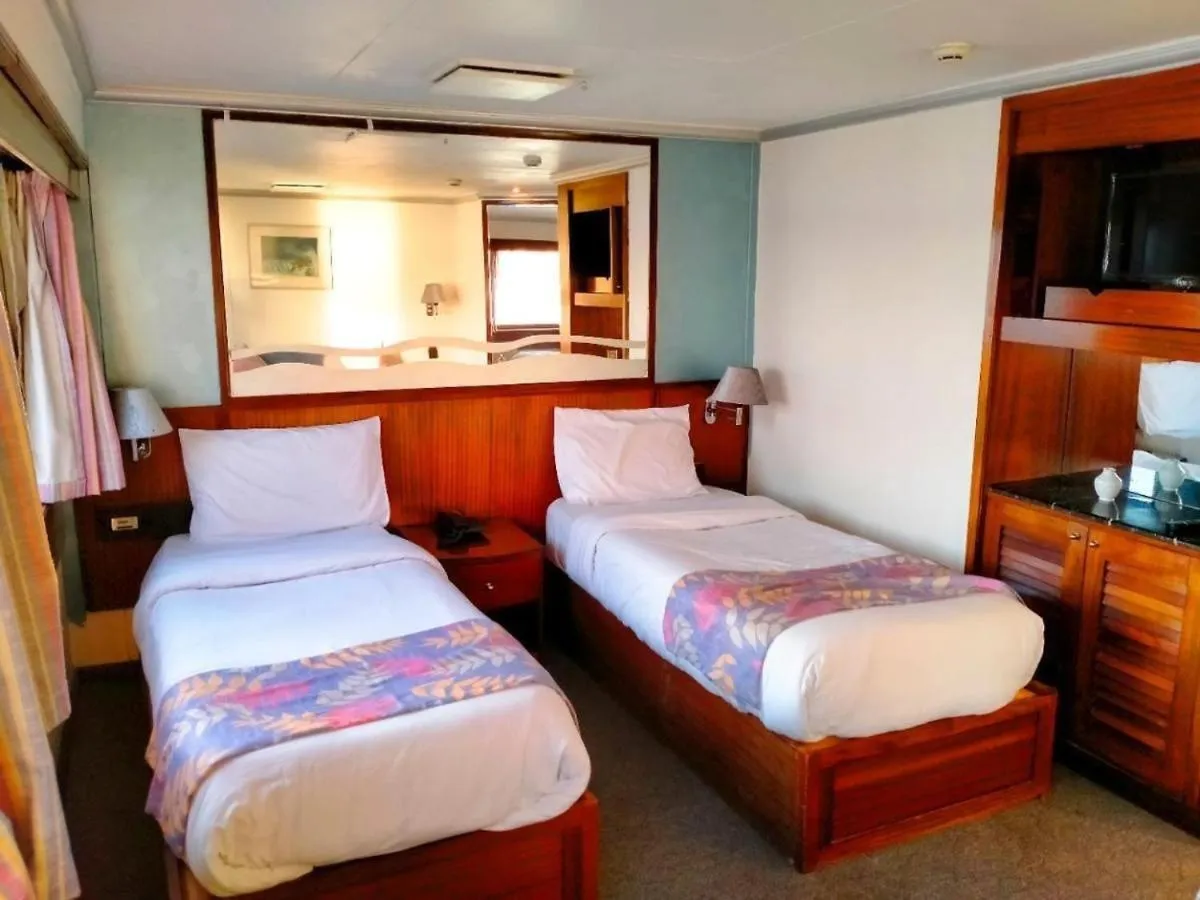 Bed in Nile View Aton Cruise