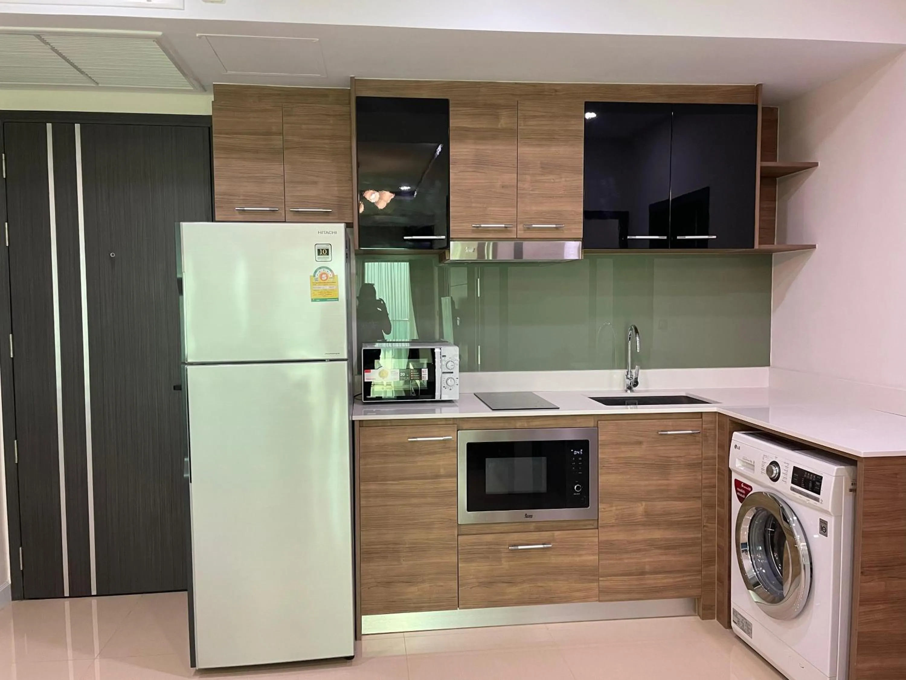 Coffee/tea facilities in Dusit Grand Condo View