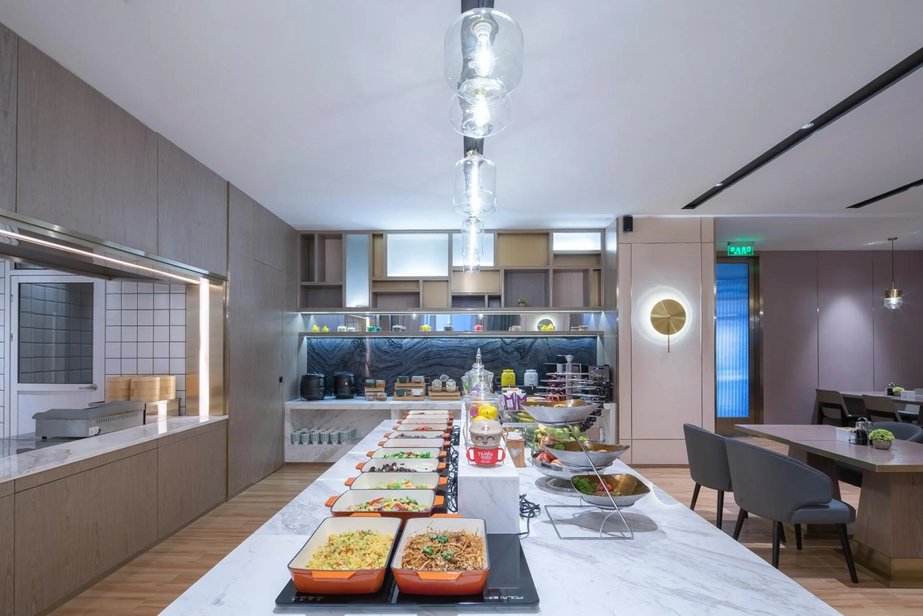 Restaurant/places to eat in Lijiang Old Town Echarm Plus Hotel