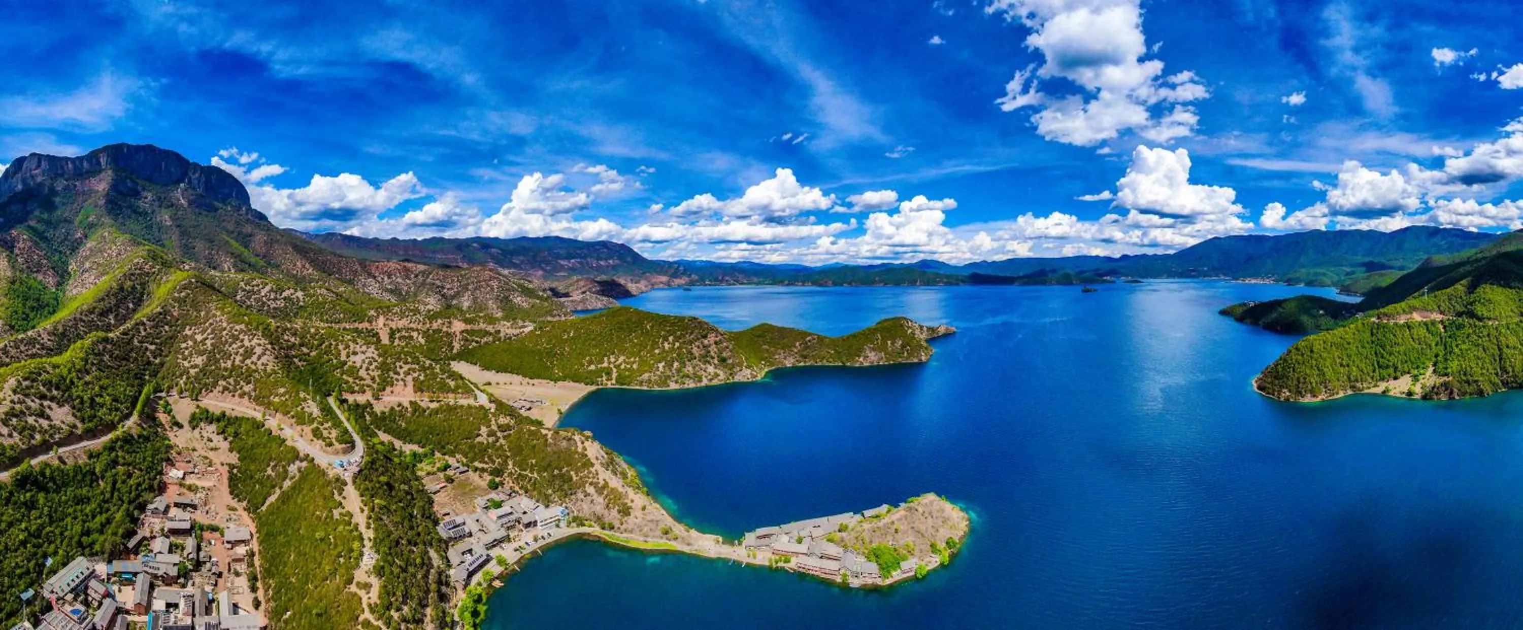 Nearby landmark in Lijiang Old Town Echarm Plus Hotel