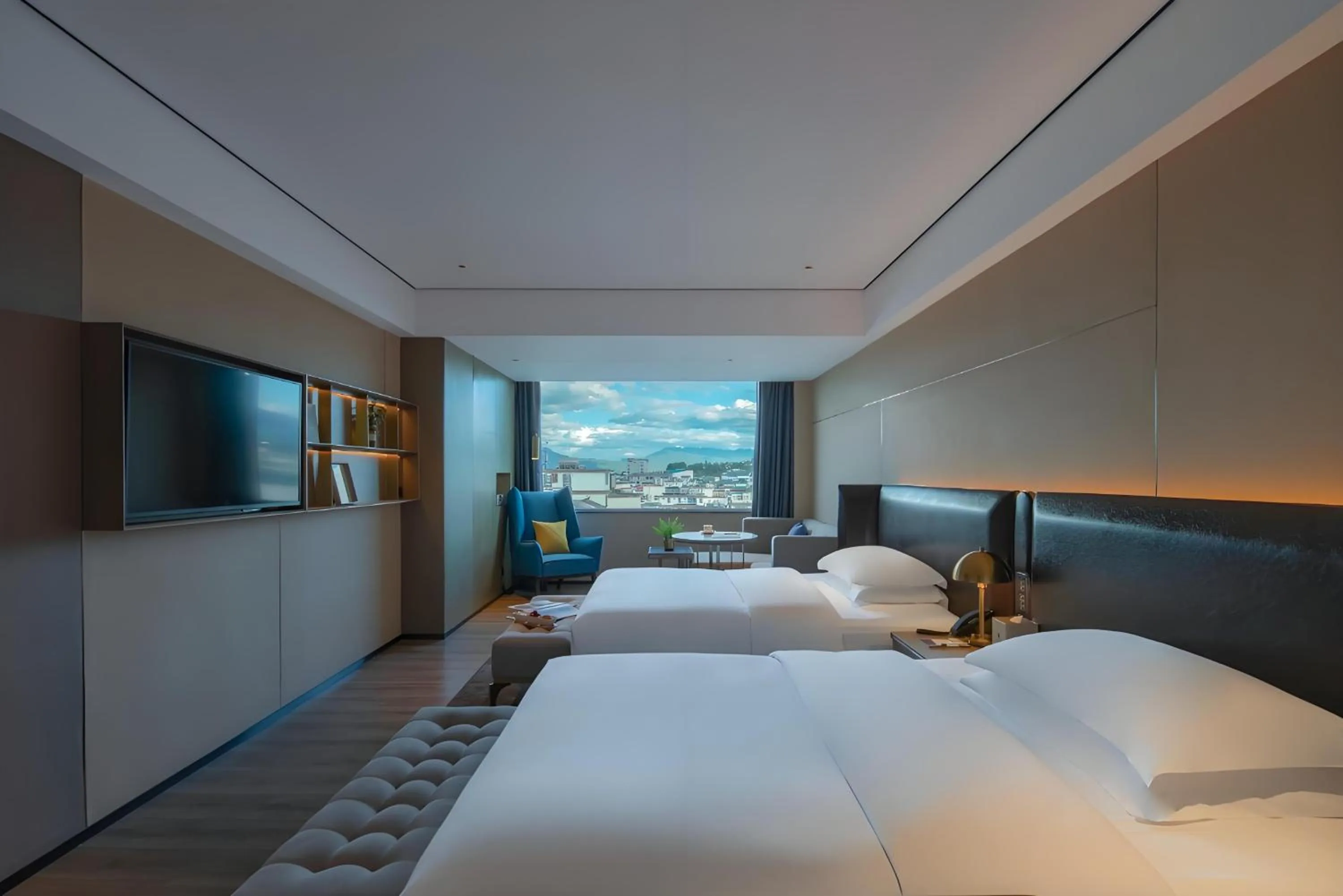 Property building, Bed in Lijiang Old Town Echarm Plus Hotel