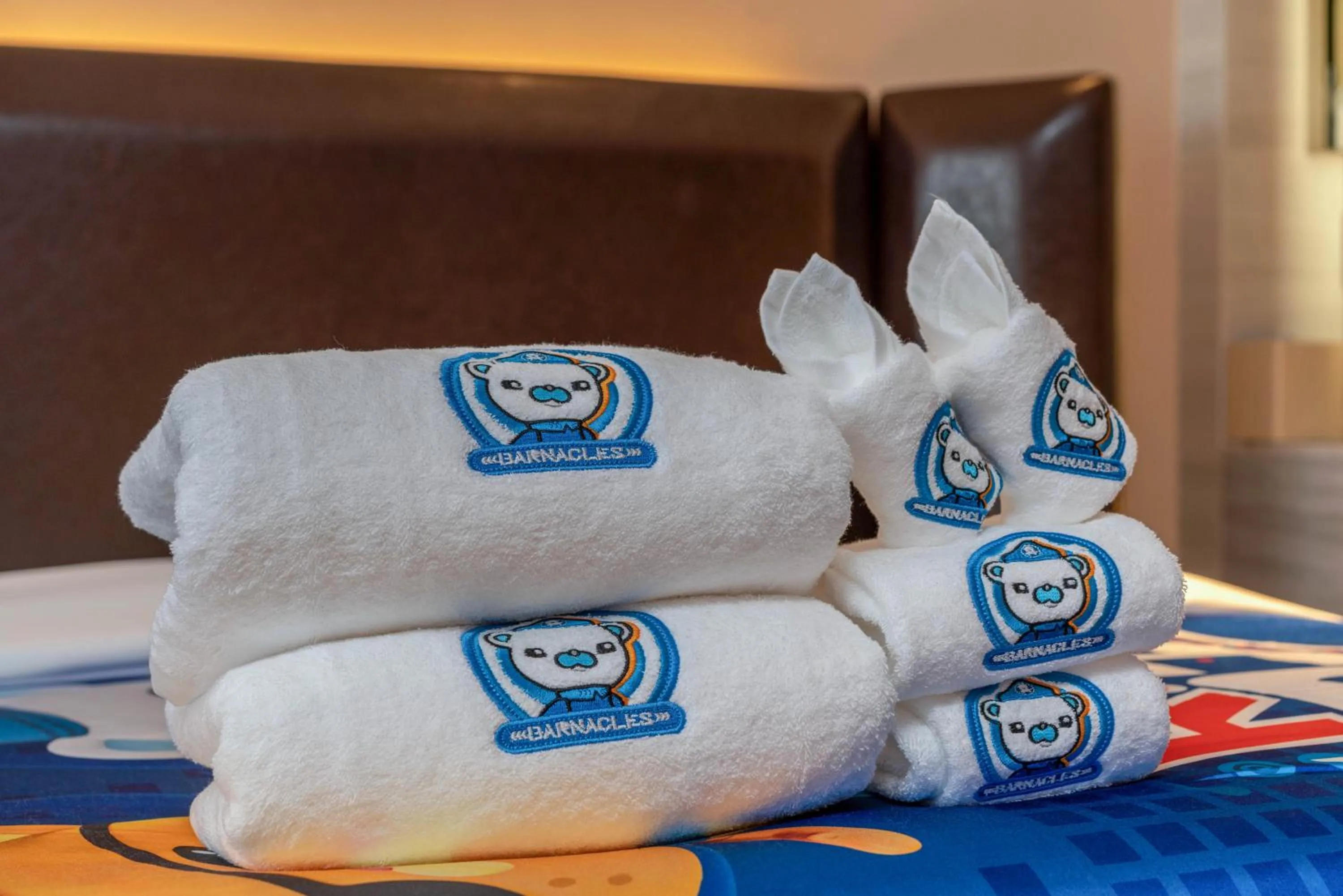 towels, Bed in Lijiang Old Town Echarm Plus Hotel