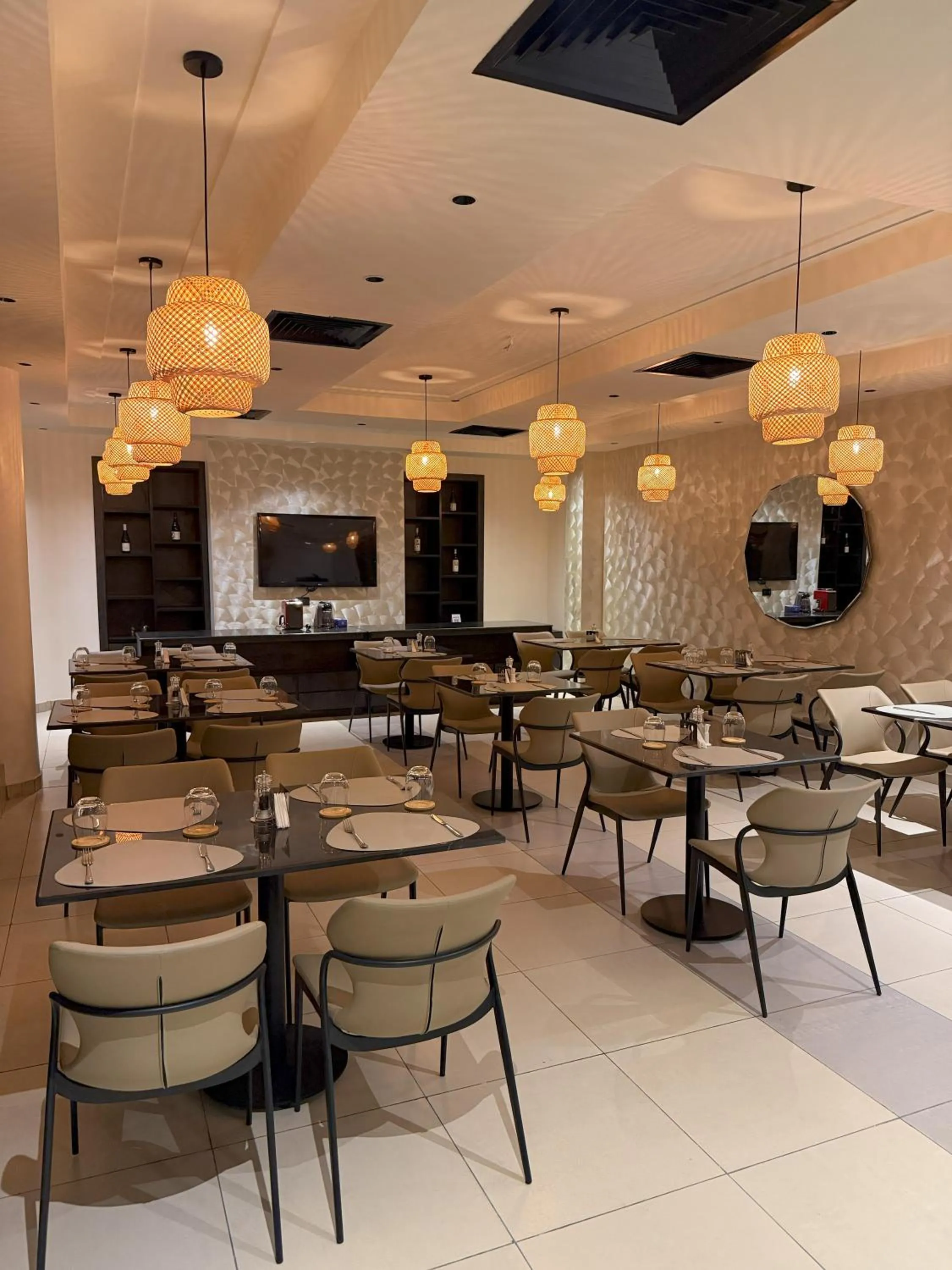 Restaurant/places to eat in George Residence TLC