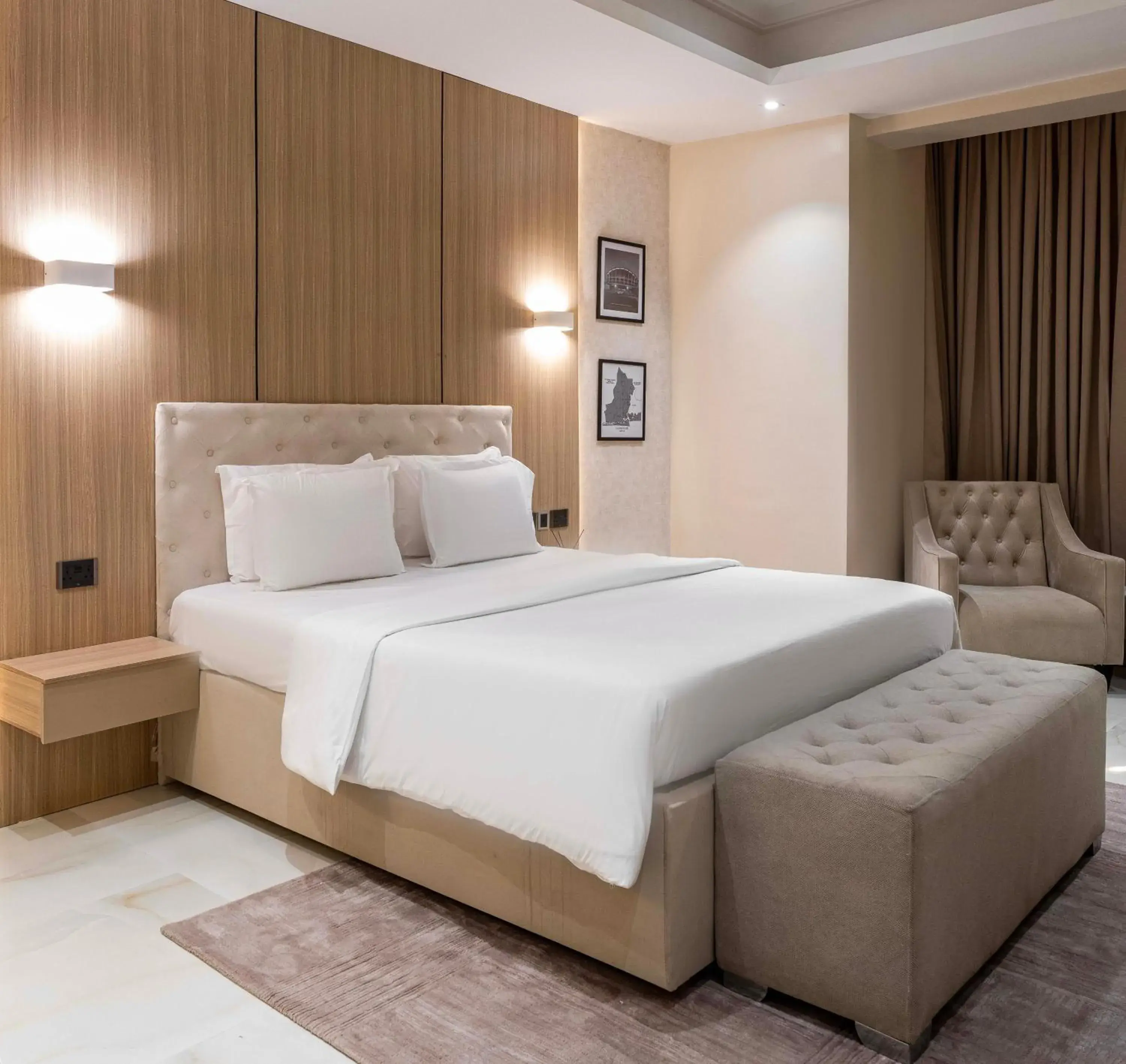 Deluxe Double Room in George Residence TLC Deluxe Double Room in George Residence TLC