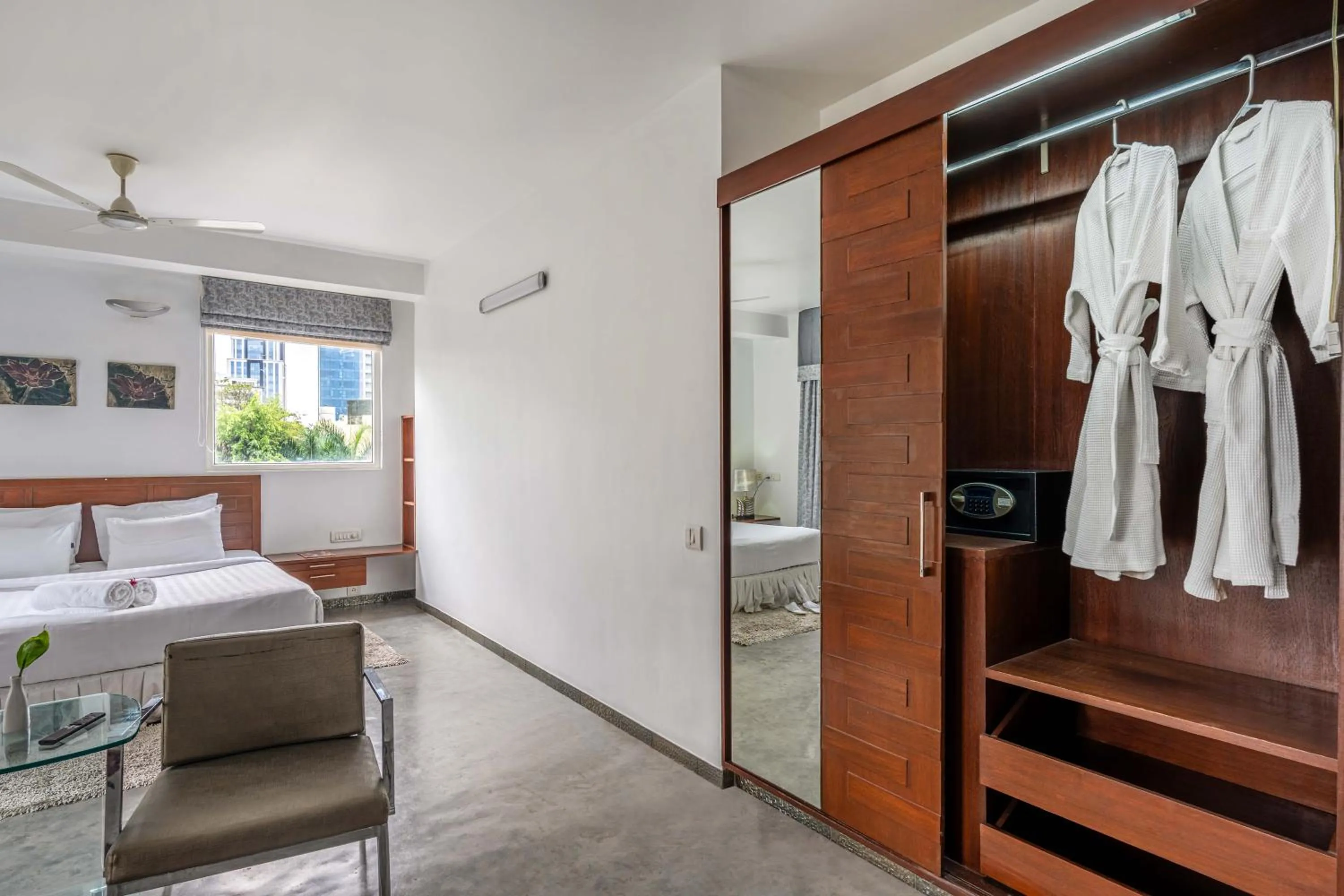Bedroom, Bed in The Pentouz - A Boutique Hotel