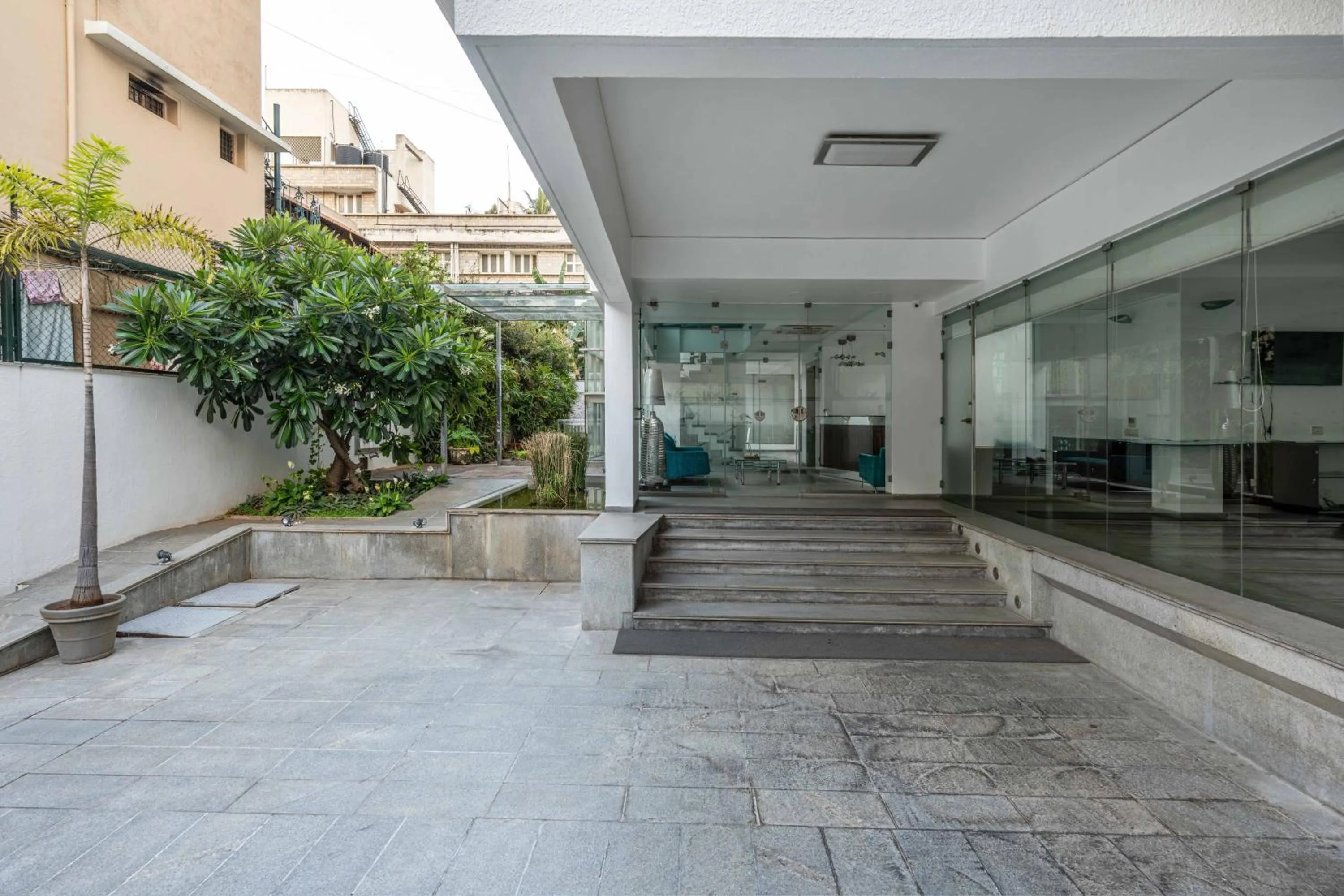 Facade/entrance in The Pentouz - A Boutique Hotel