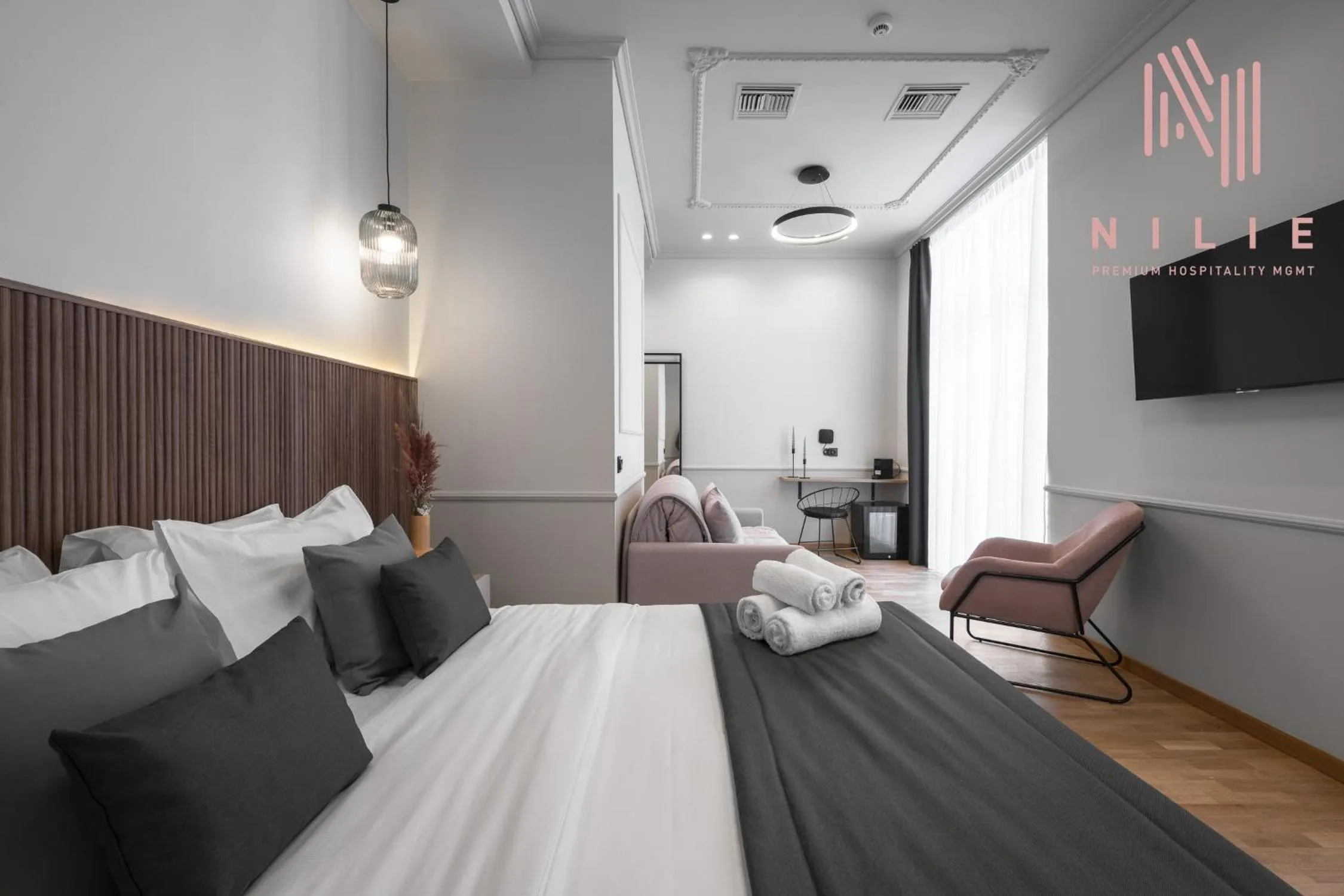 Esther Suites, Nilie Hospitality MGMT