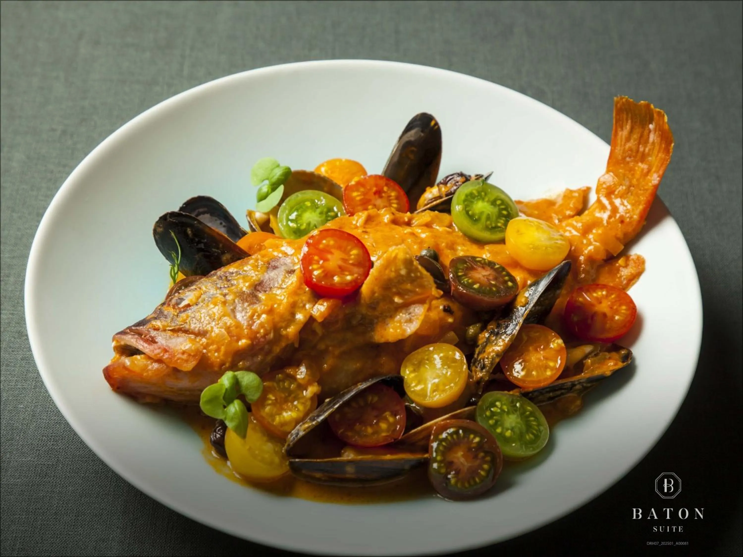 Restaurant/places to eat in BATON SUITE Okinawa-kourijima