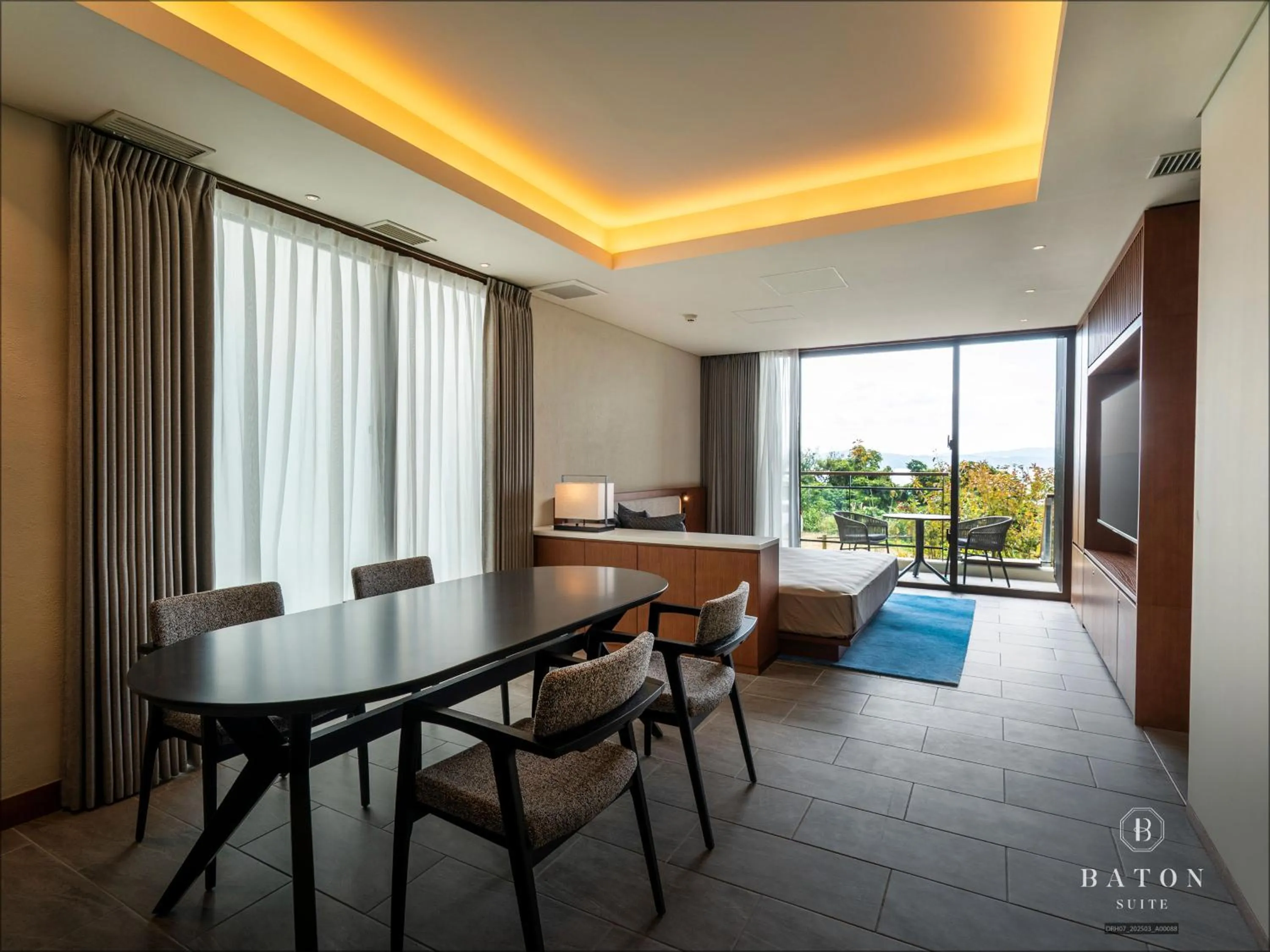 Photo of the whole room in BATON SUITE Okinawa-kourijima
