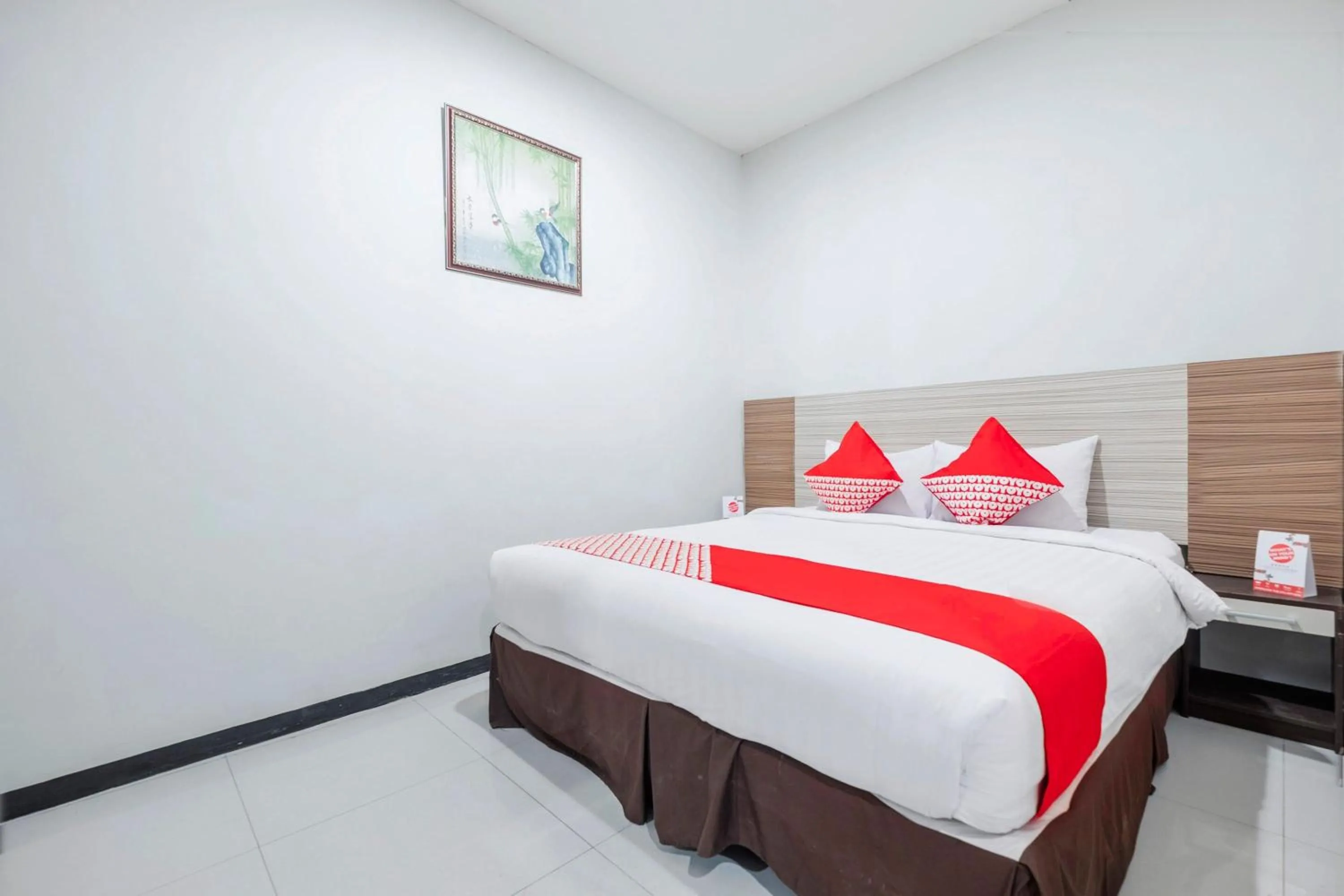 Bedroom, Bed in Hotel O Marina Andalas