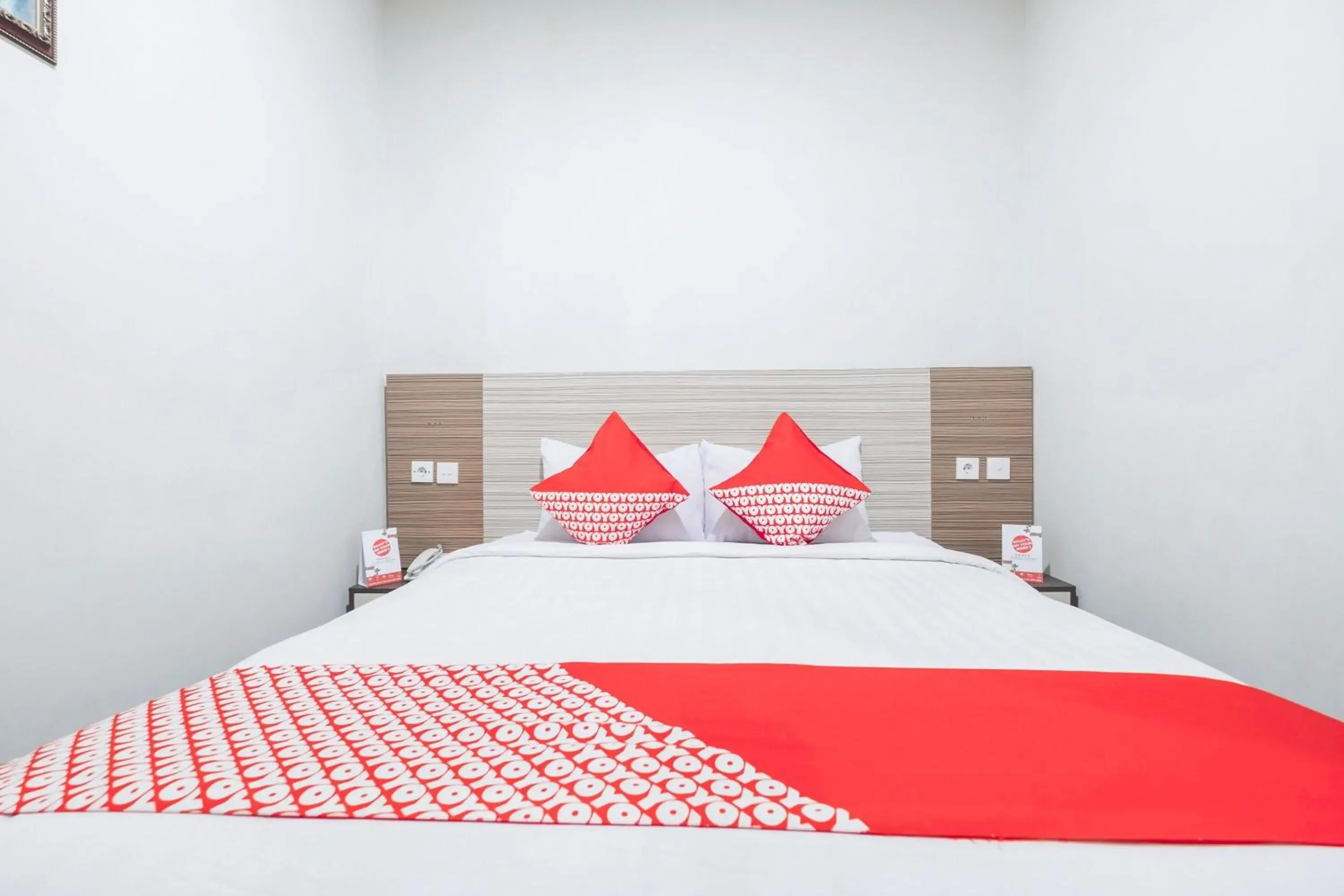 Bedroom, Bed in Hotel O Marina Andalas Bedroom, Bed in Hotel O Marina Andalas