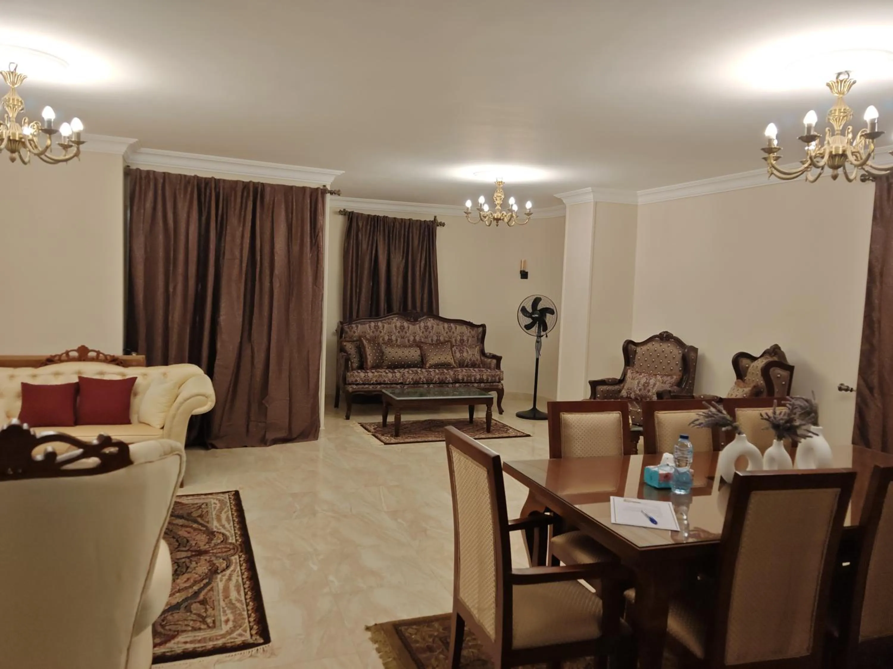 Luxurious 3 room hotel apartment just steps away from North 90th Street offering a perfect blend of comfort and convenience Ideal for families