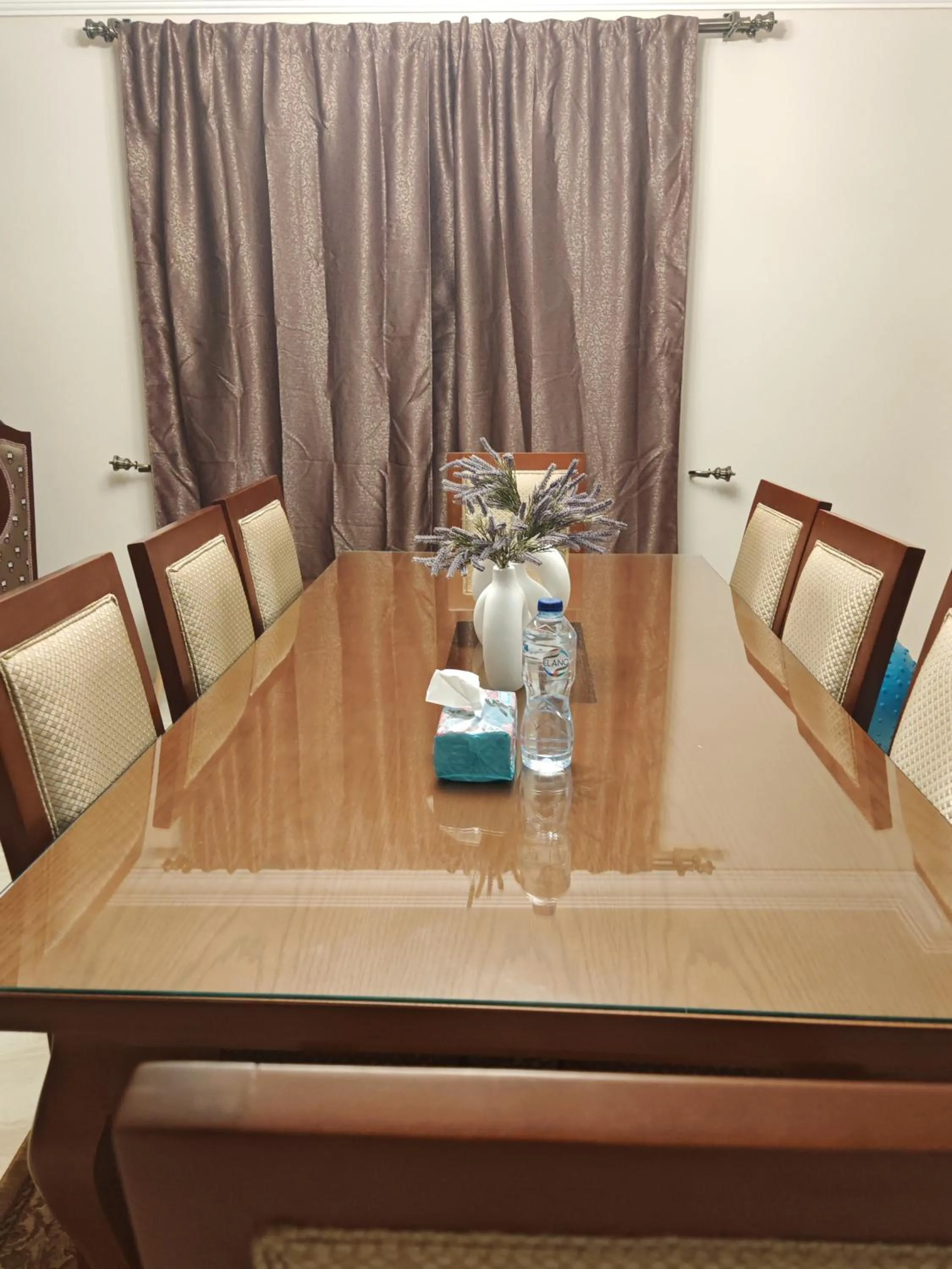 Luxurious 3 room hotel apartment just steps away from North 90th Street offering a perfect blend of comfort and convenience Ideal for families