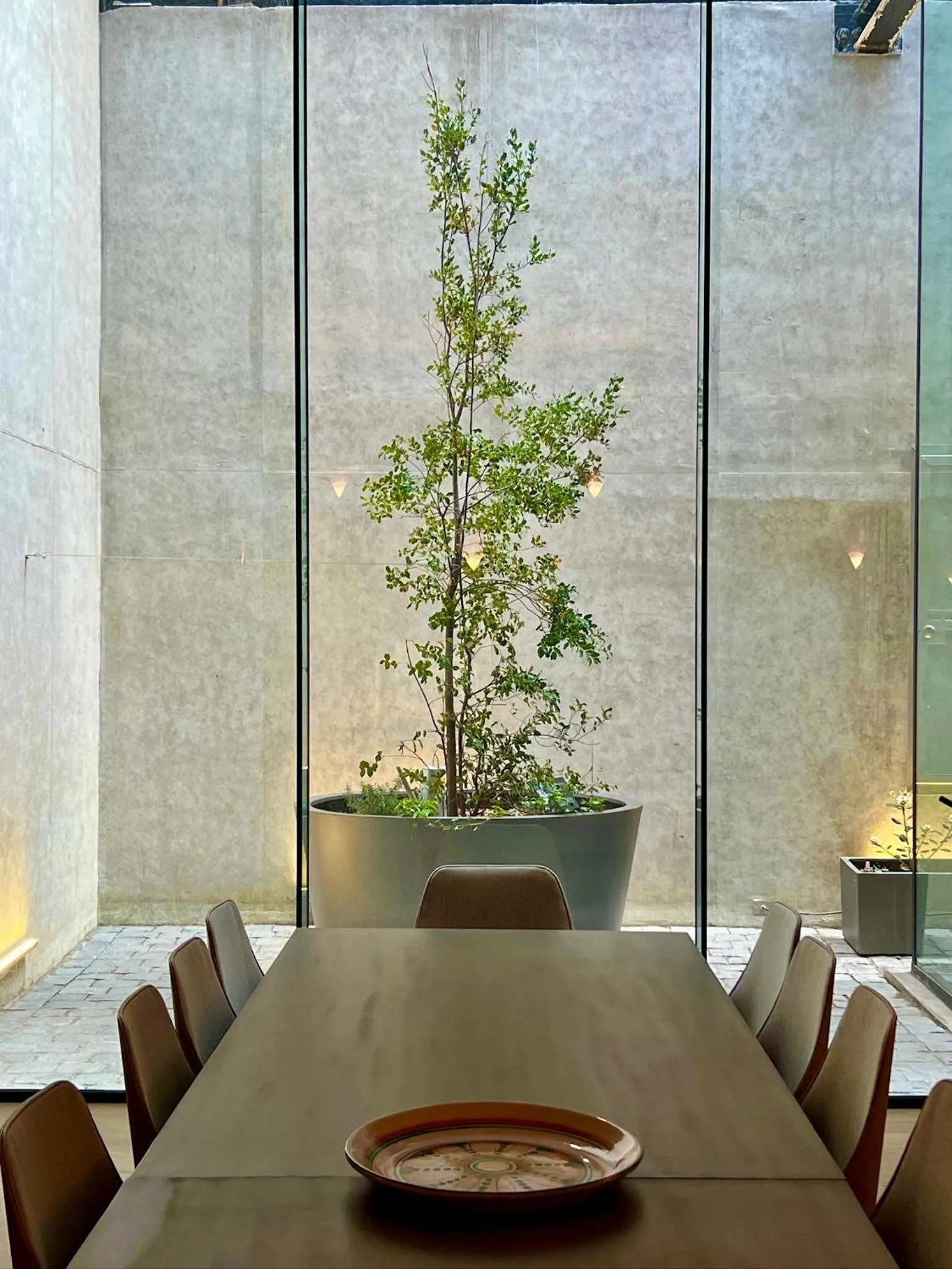 Restaurant/places to eat in Debaines Hotel Santiago