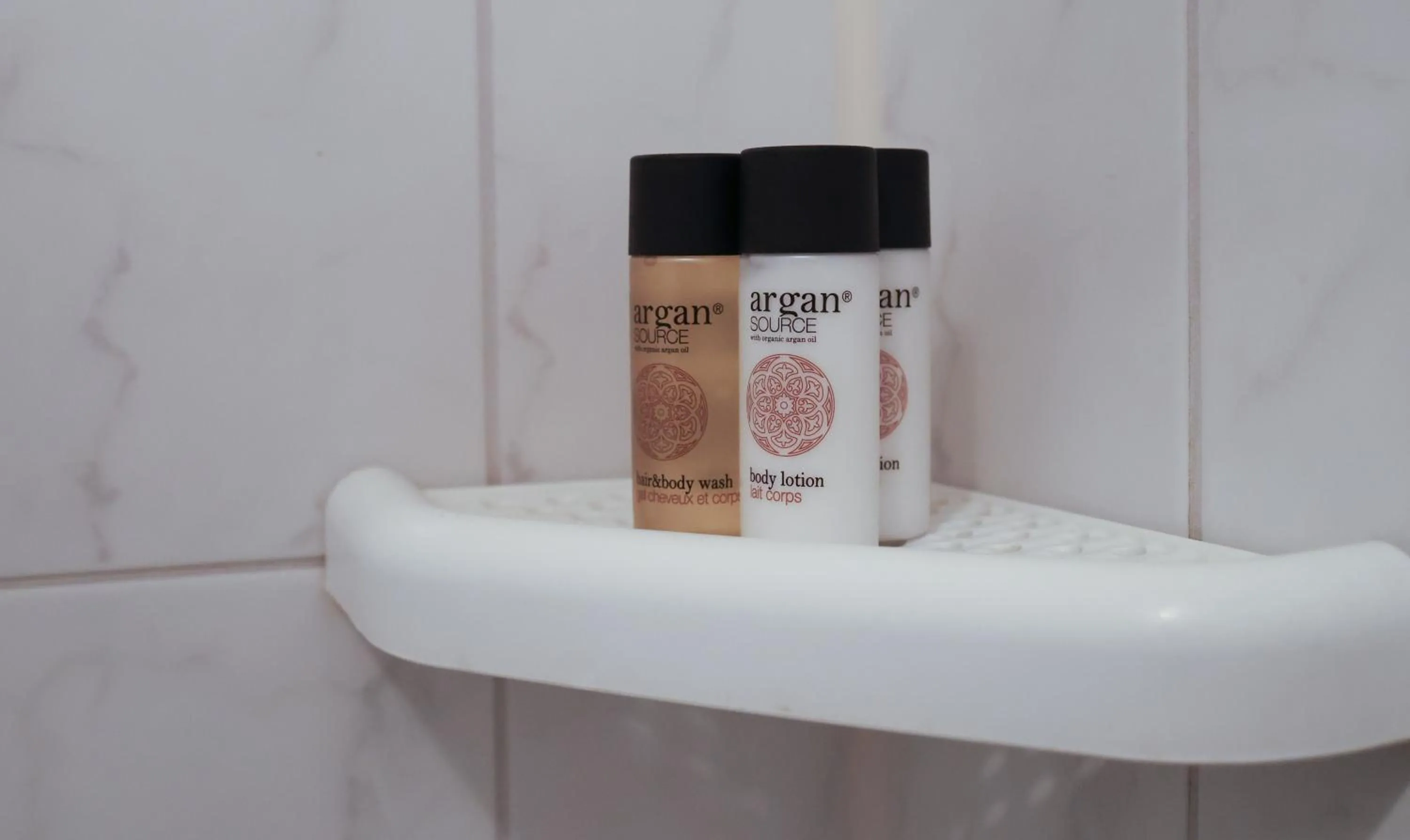 Bathroom in Artena Hotel