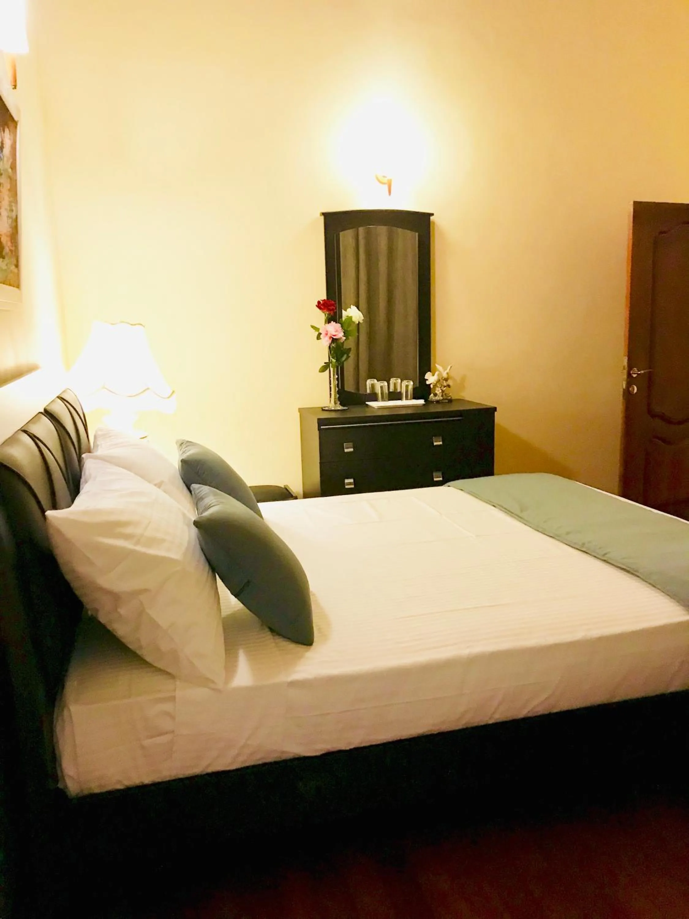 Bed in Ama Villa Negombo