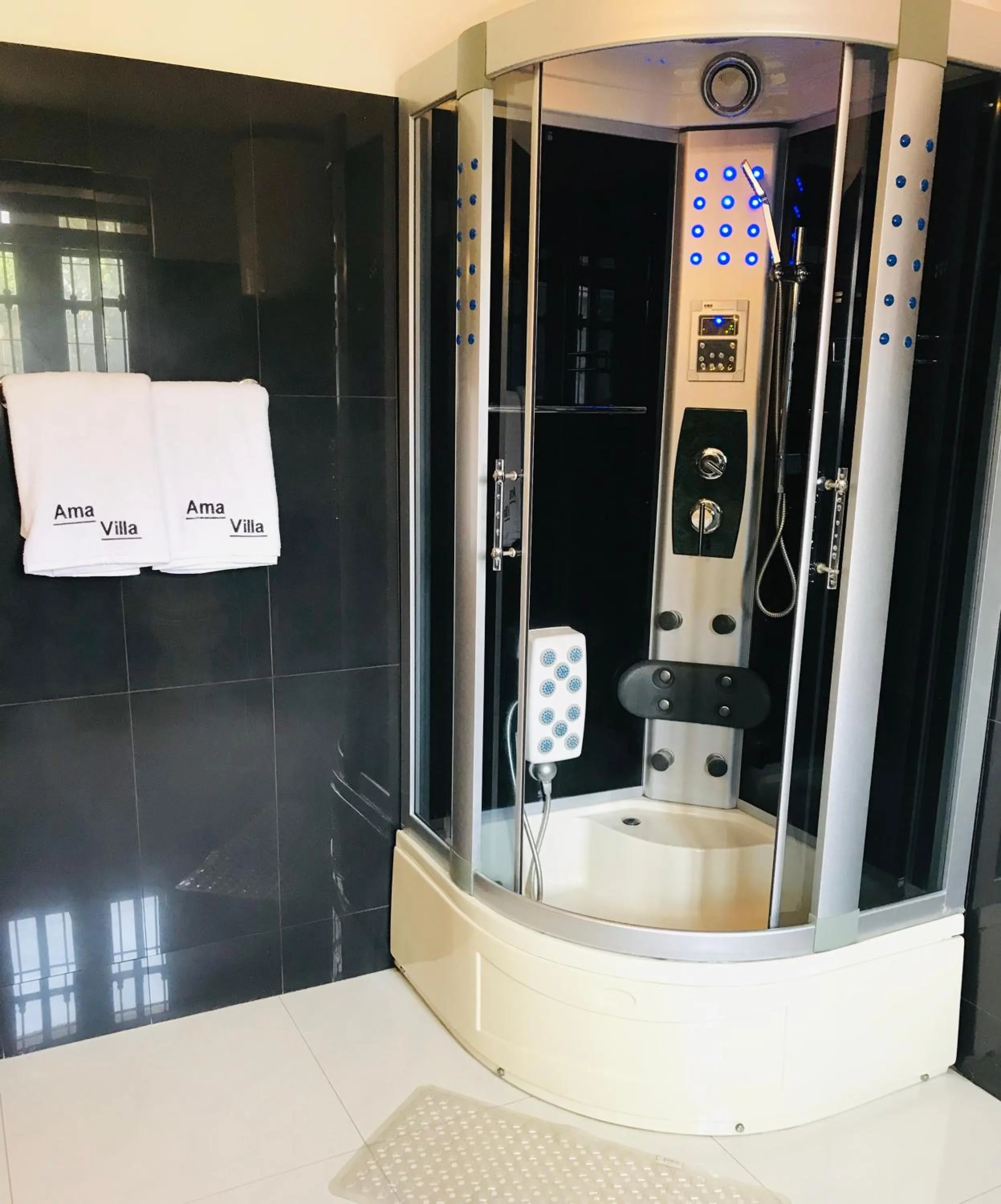 Bathroom in Ama Villa Negombo