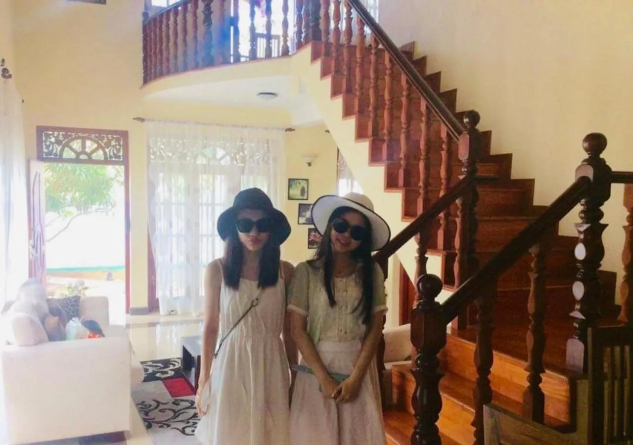People in Ama Villa Negombo