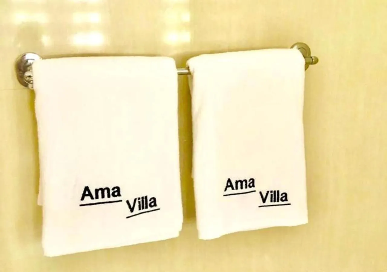 Text overlay in Ama Villa Negombo