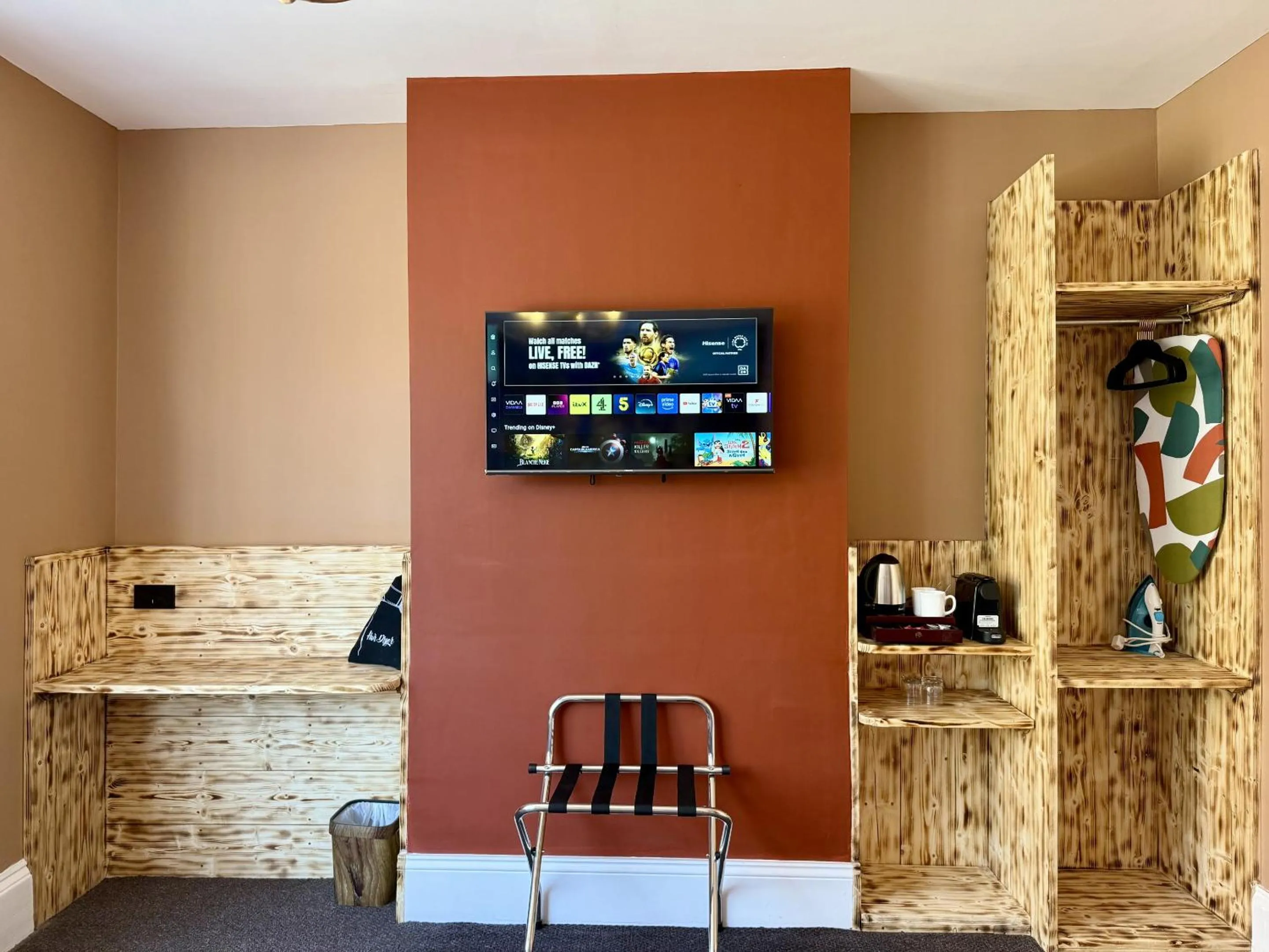 Bedroom in The Crescent Guest House