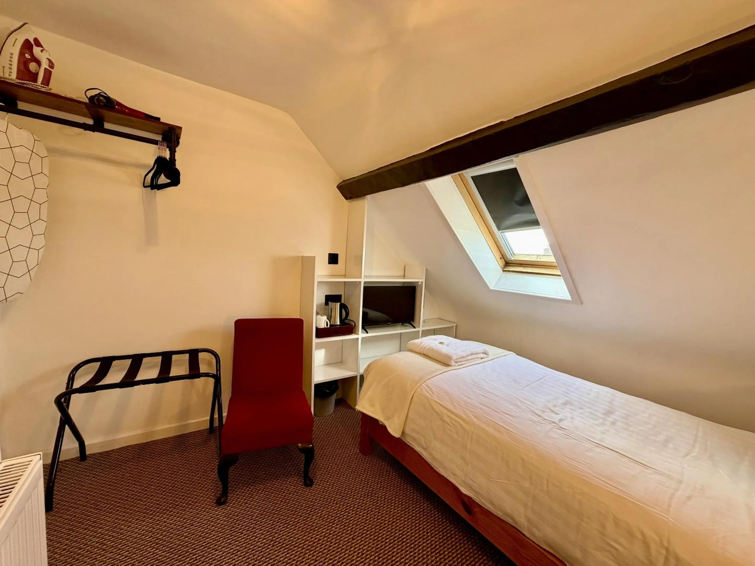 Bedroom, Bed in The Crescent Guest House