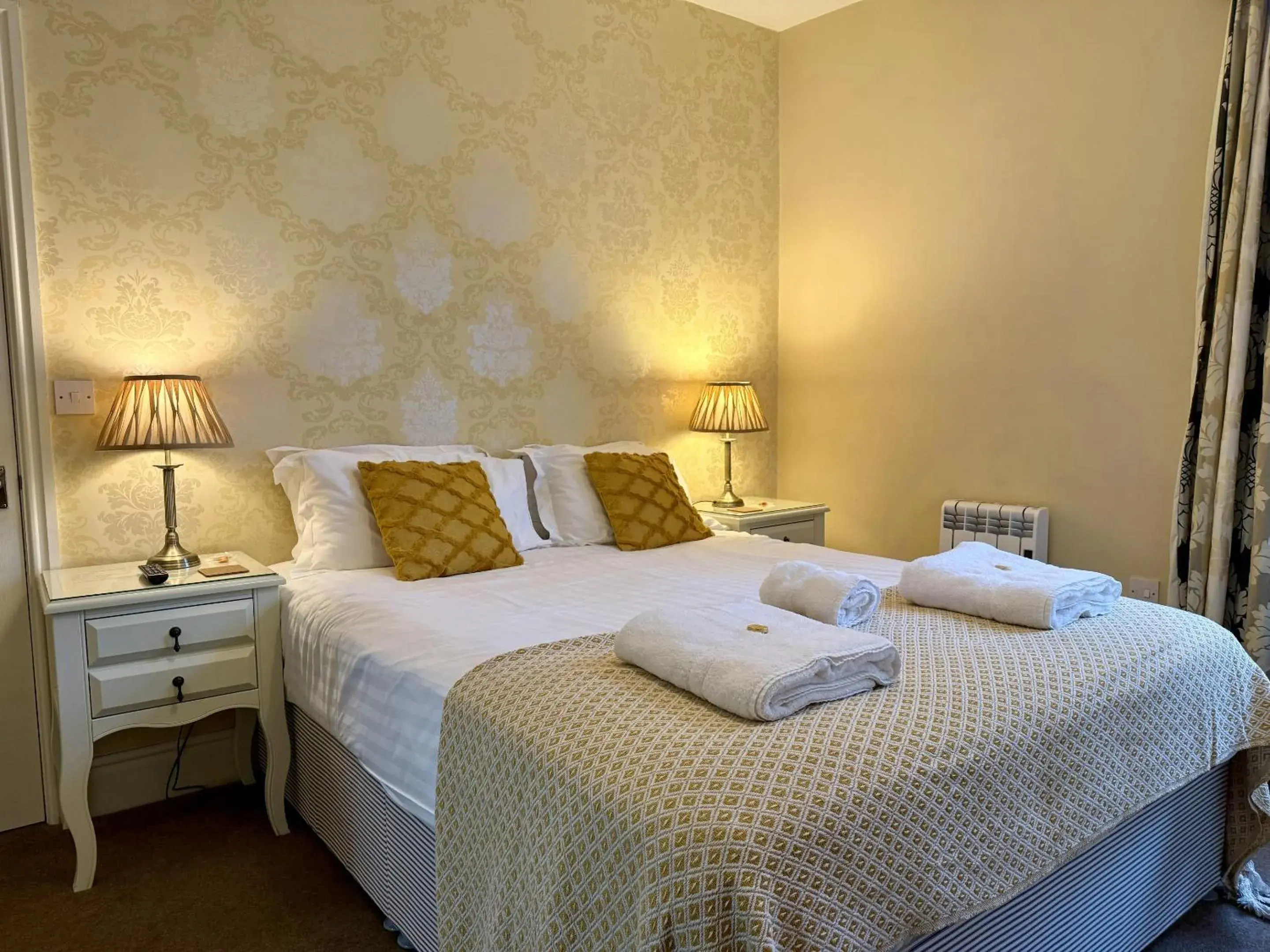 Bedroom, Bed in The Crescent Guest House Bedroom, Bed in The Crescent Guest House