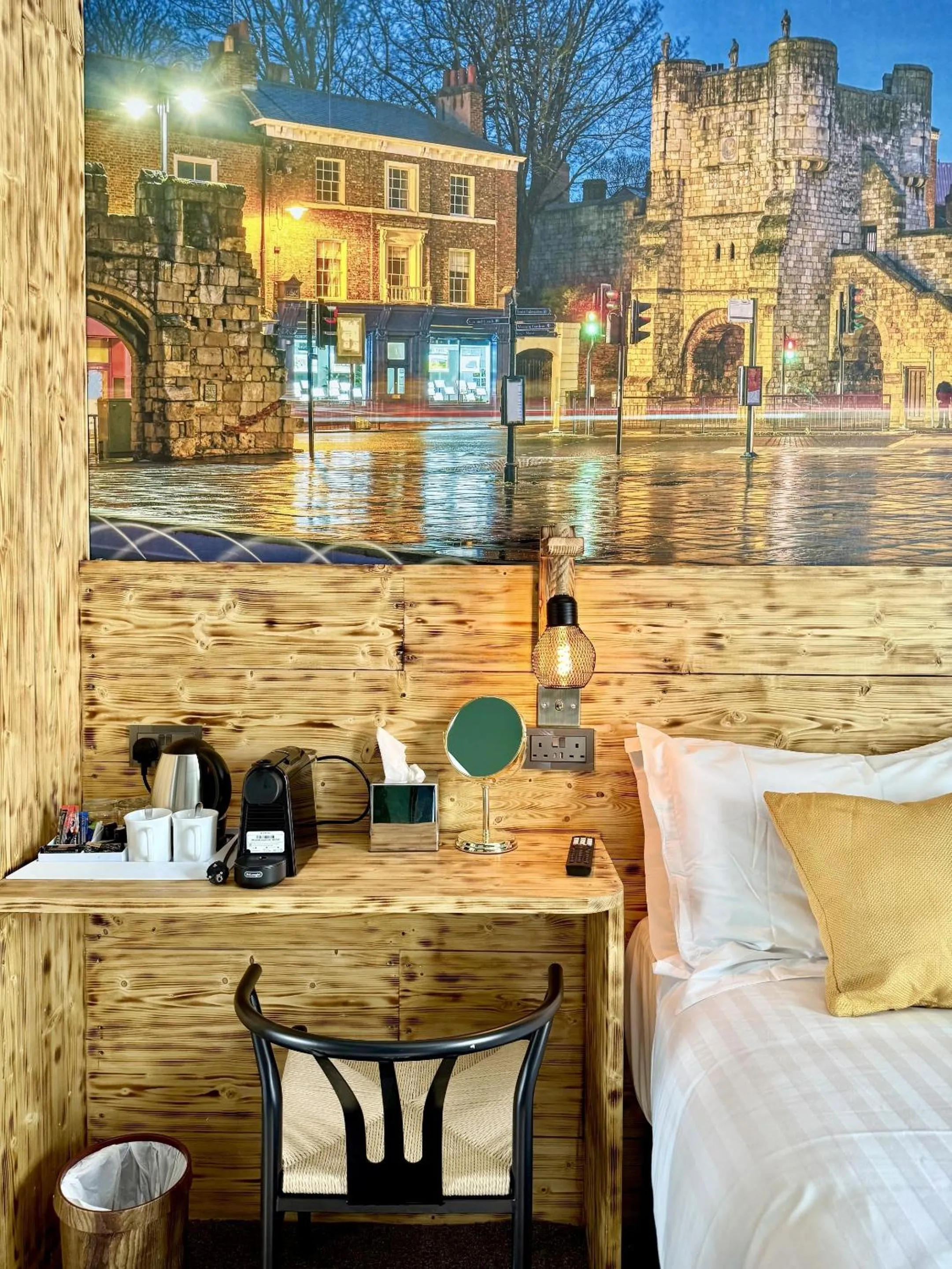 Bedroom, Bed in The Crescent Guest House