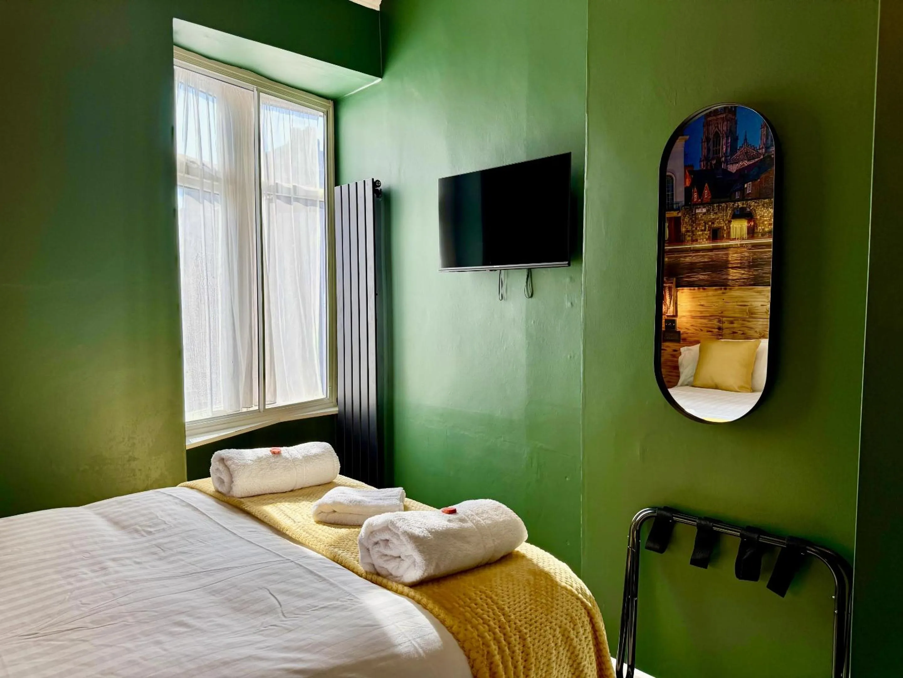 Bedroom, Bed in The Crescent Guest House