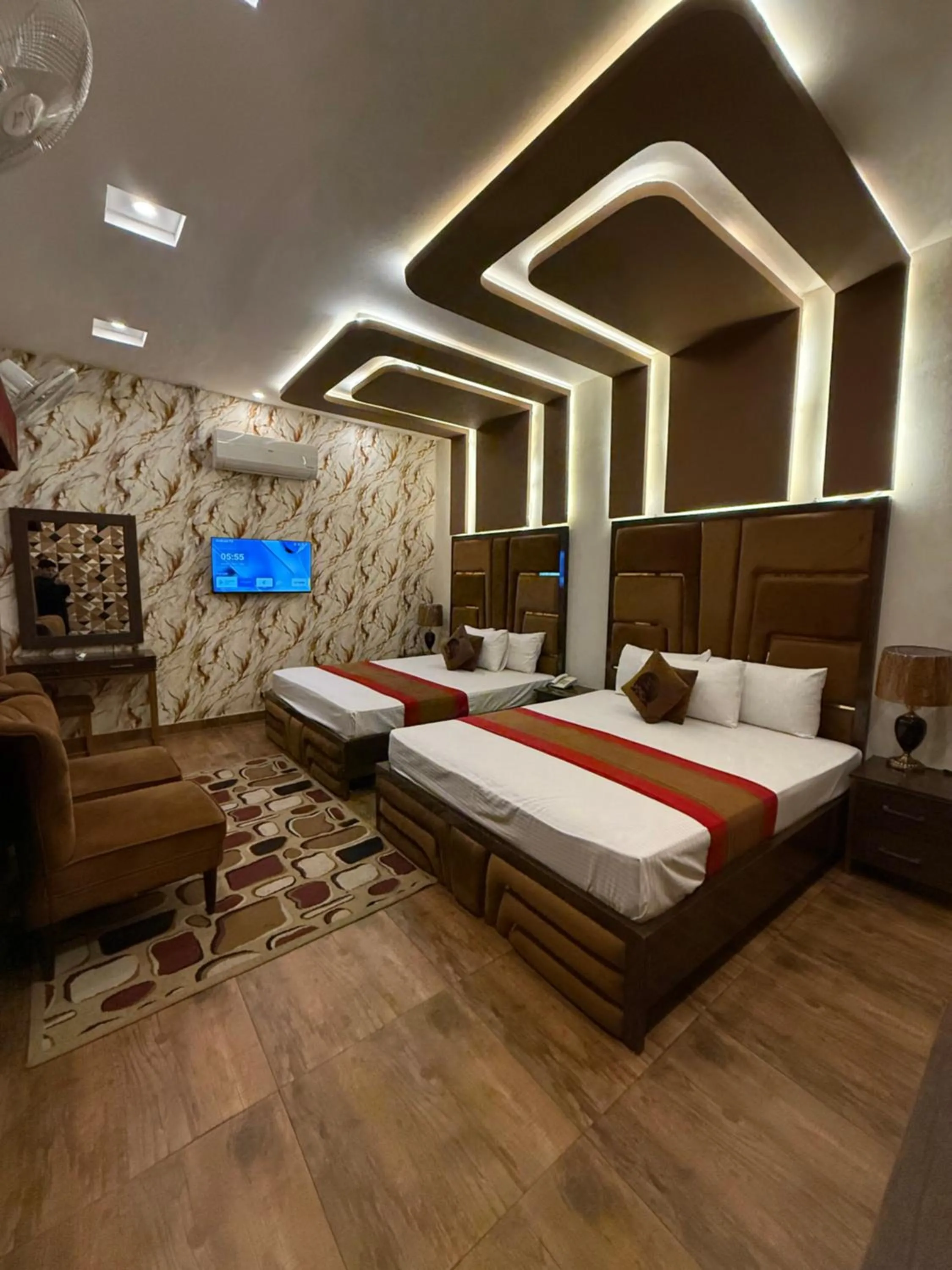 Gulberg Inn Hotel Lahore